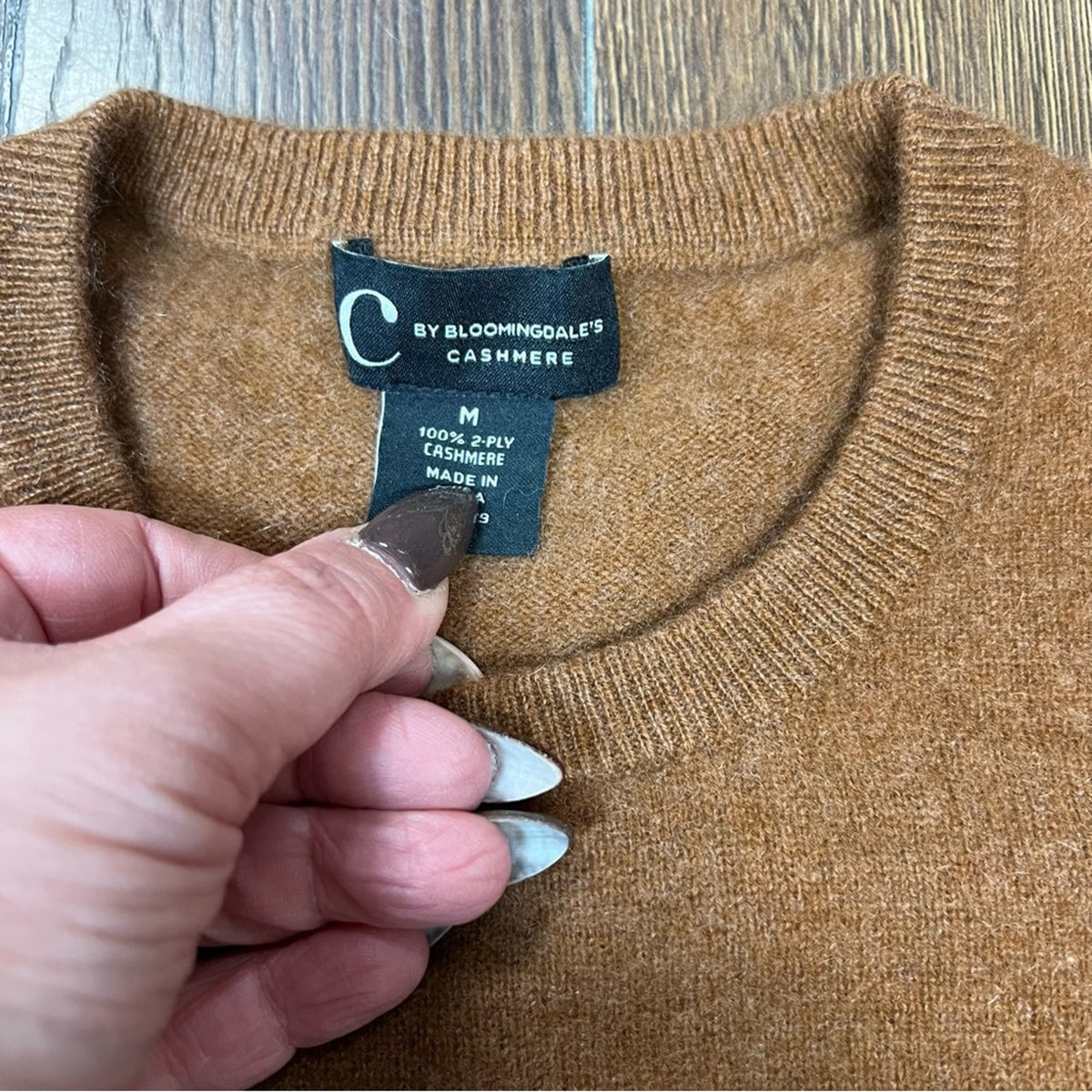 C‎ by Bloomingdale’s Carmel 100% 2 Ply Cashmere Sweater SZ MED