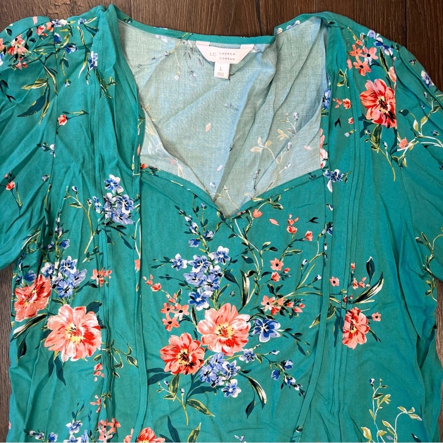 LC Lauren Conrad teal floral blouse SZ LG
