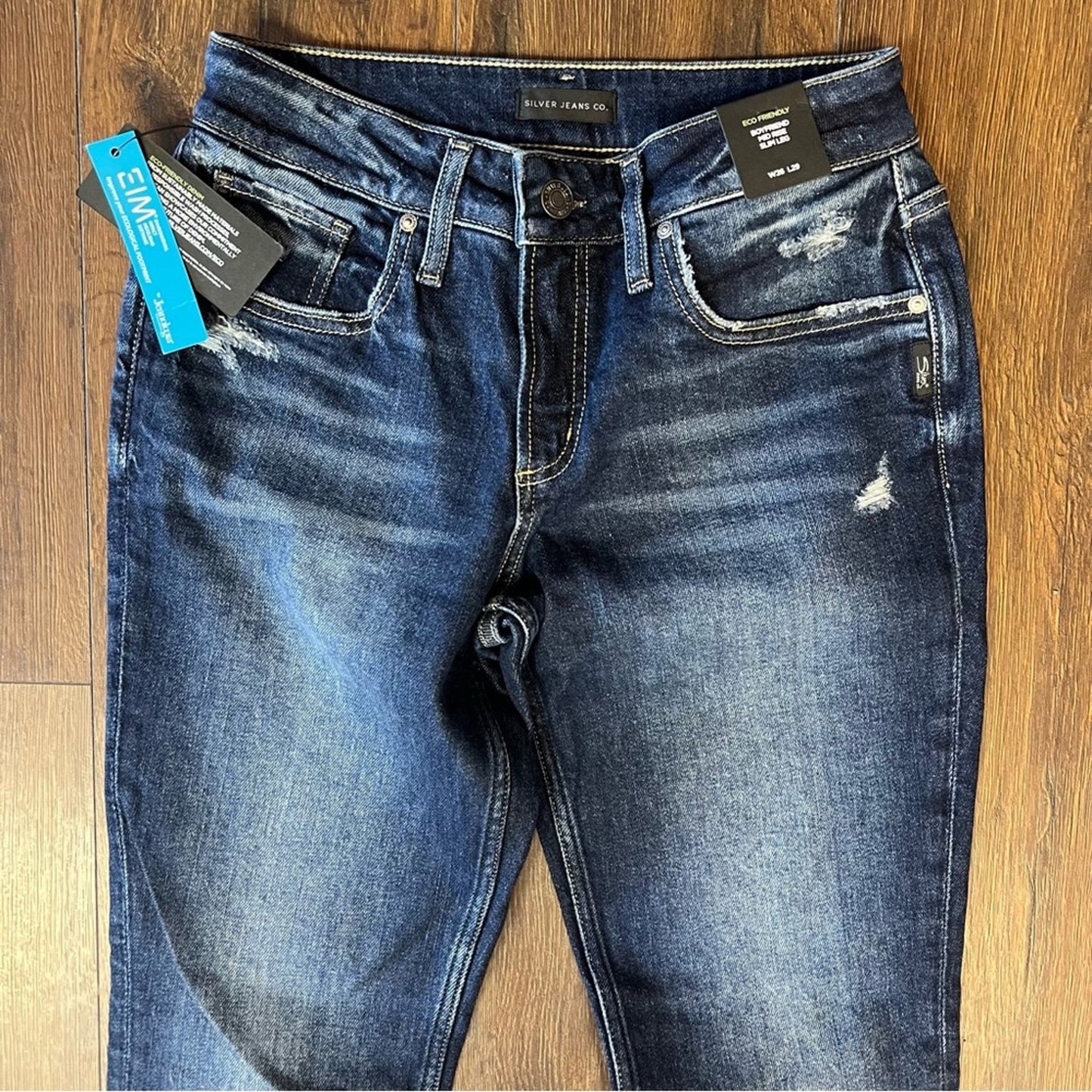🆕 Silver Jeans mid-rise slim leg boyfriend jeans SZ 26/2