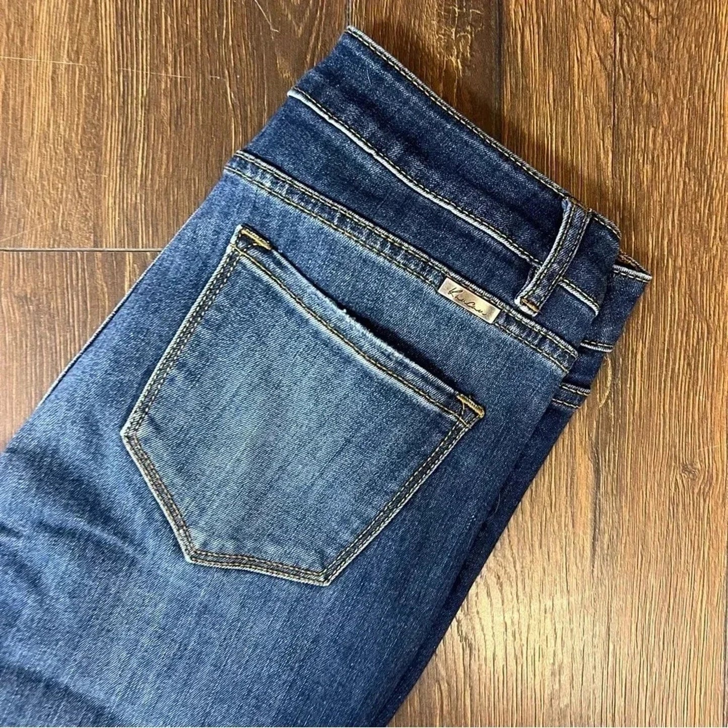KanCan Candice High Rise Super Skinny Jeans - Curvy SZ 9/28