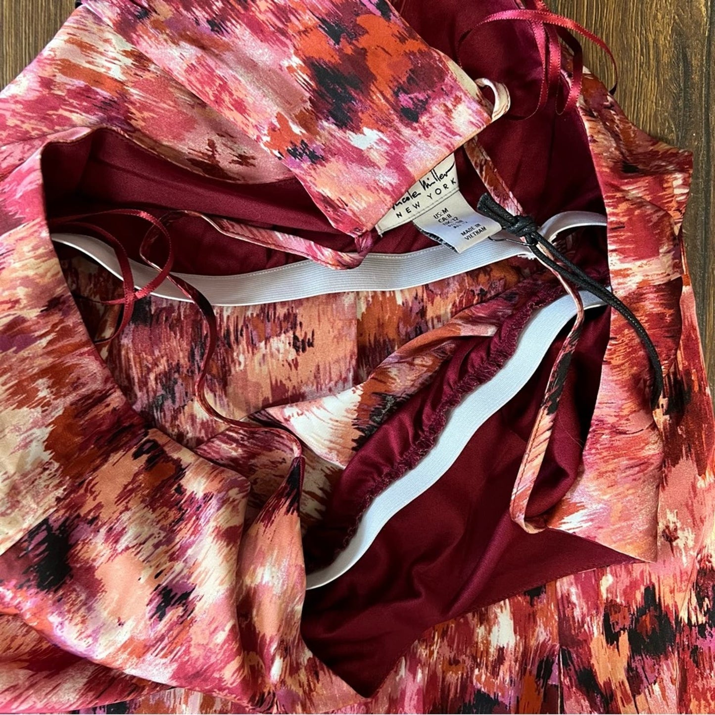 🆕 Nicole Miller Abstract Printed Maxi Dress SZ MED