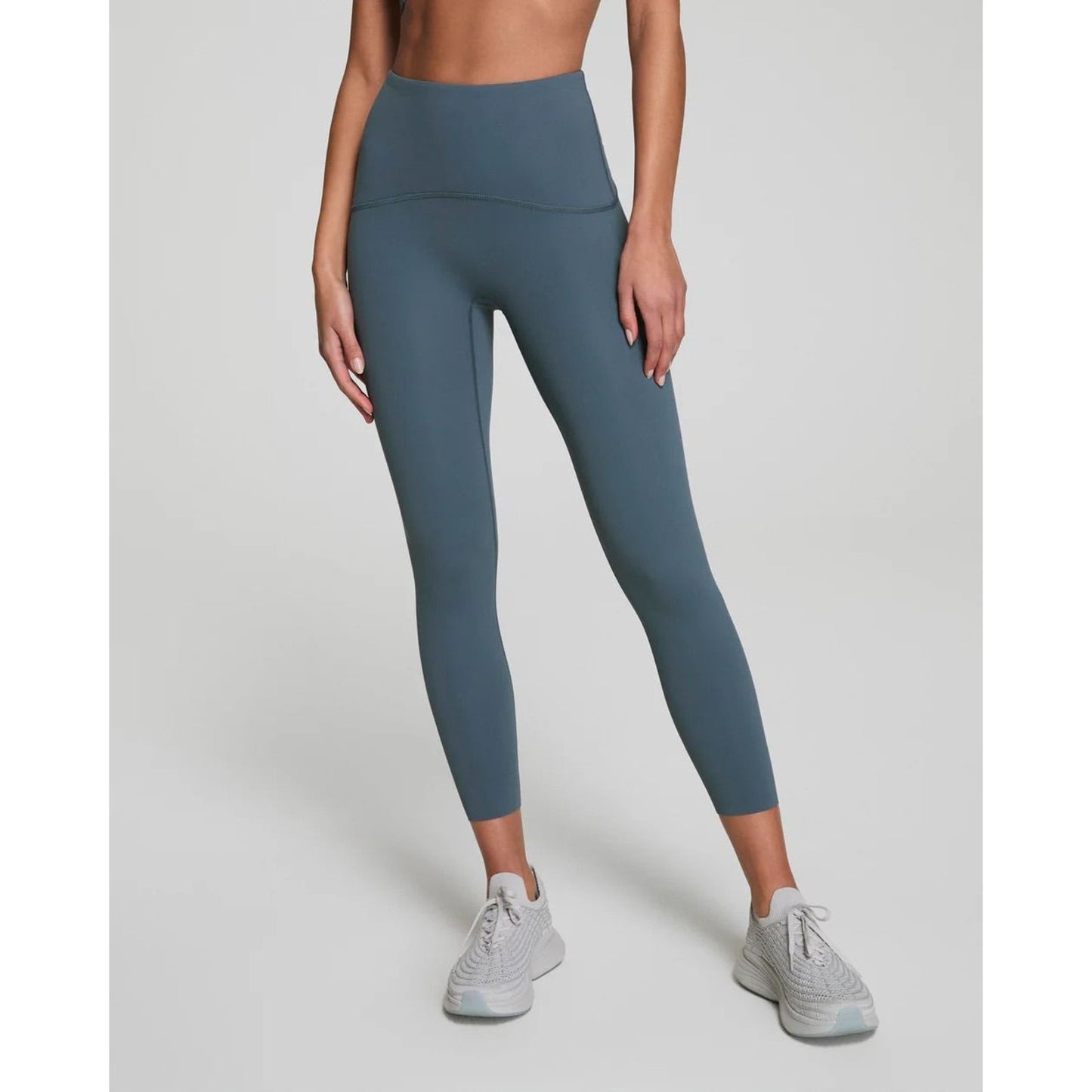NWT SPANXshape Booty Boost 7/8 Leggings- Nightshade