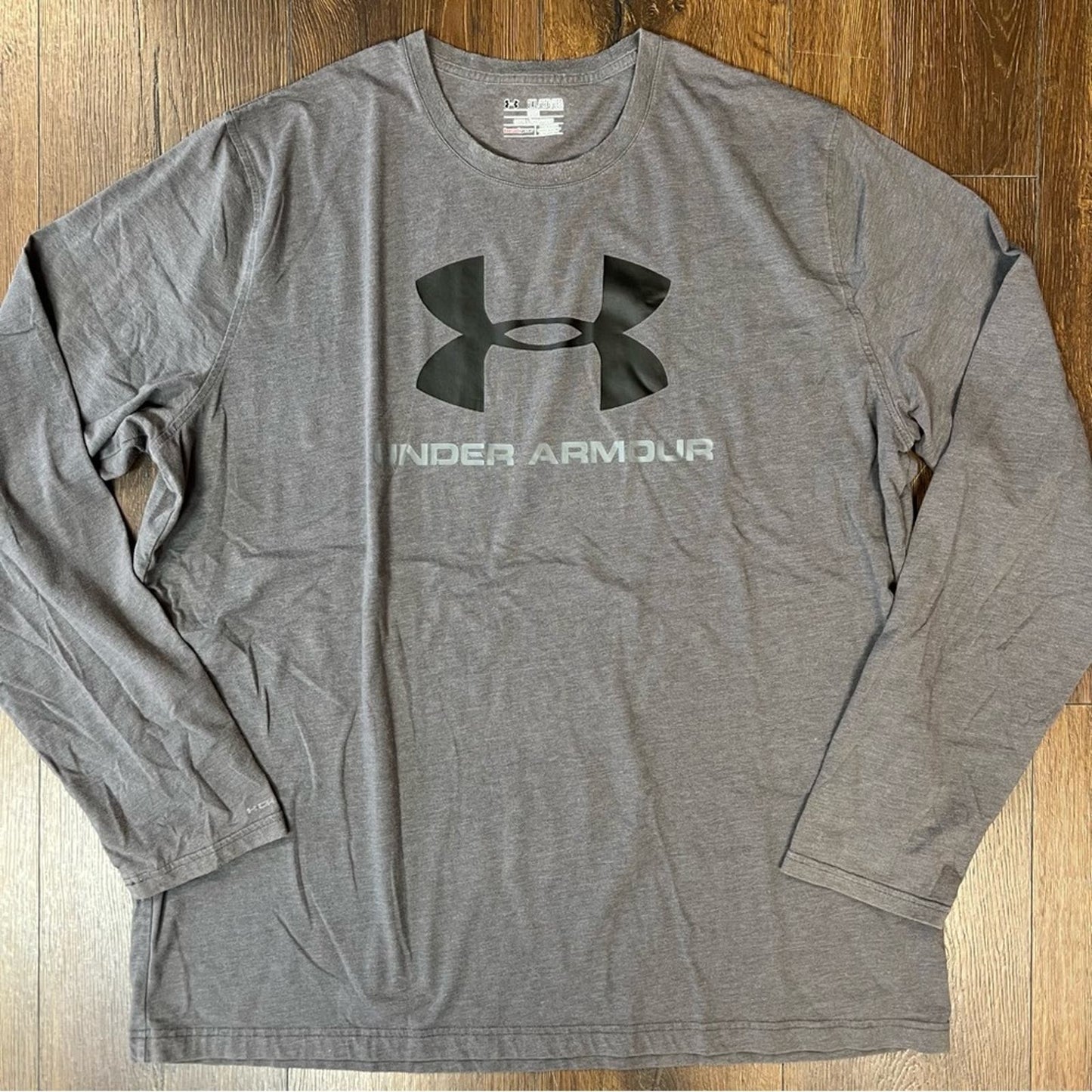 Men’s Under Armour long sleeve tee SZ XXL