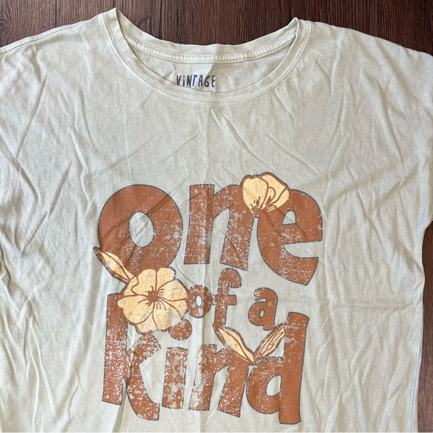 Vintage canvas one of a kind vintage wash graphic tee SZ SM