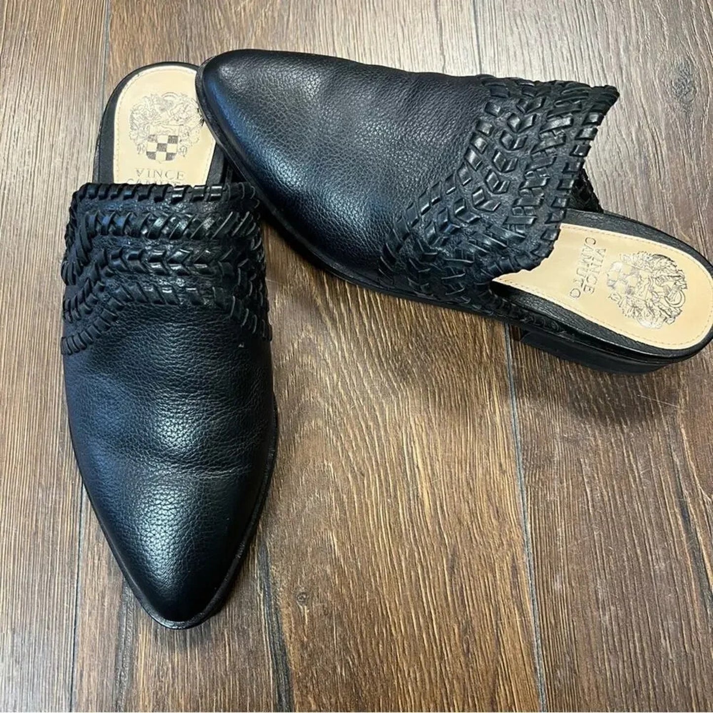 🆕 Vince Camuto some casual black leather mules SZ 6