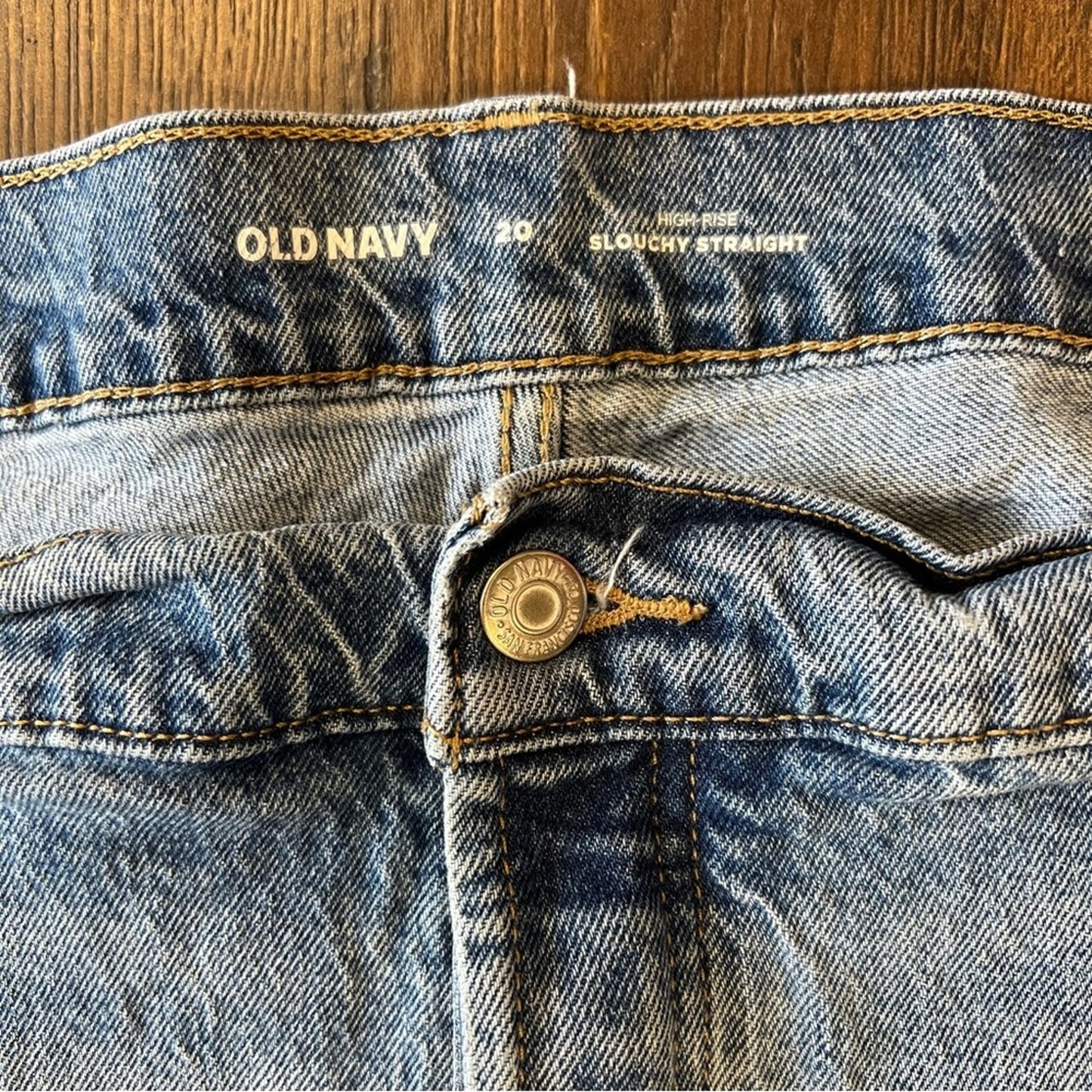 Old Navy high-rise slouchy straight SZ 20