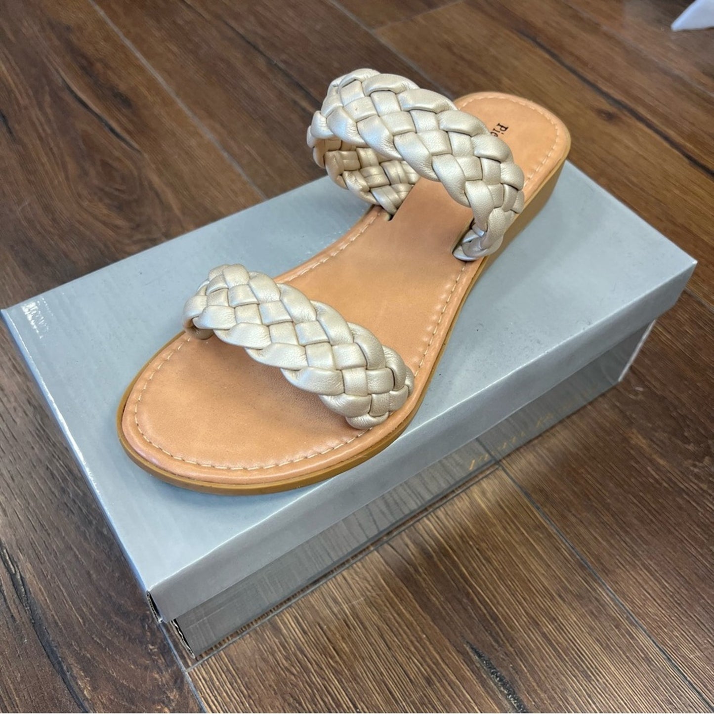 🆕 Pierre dumas braided slide sandals SZ 9