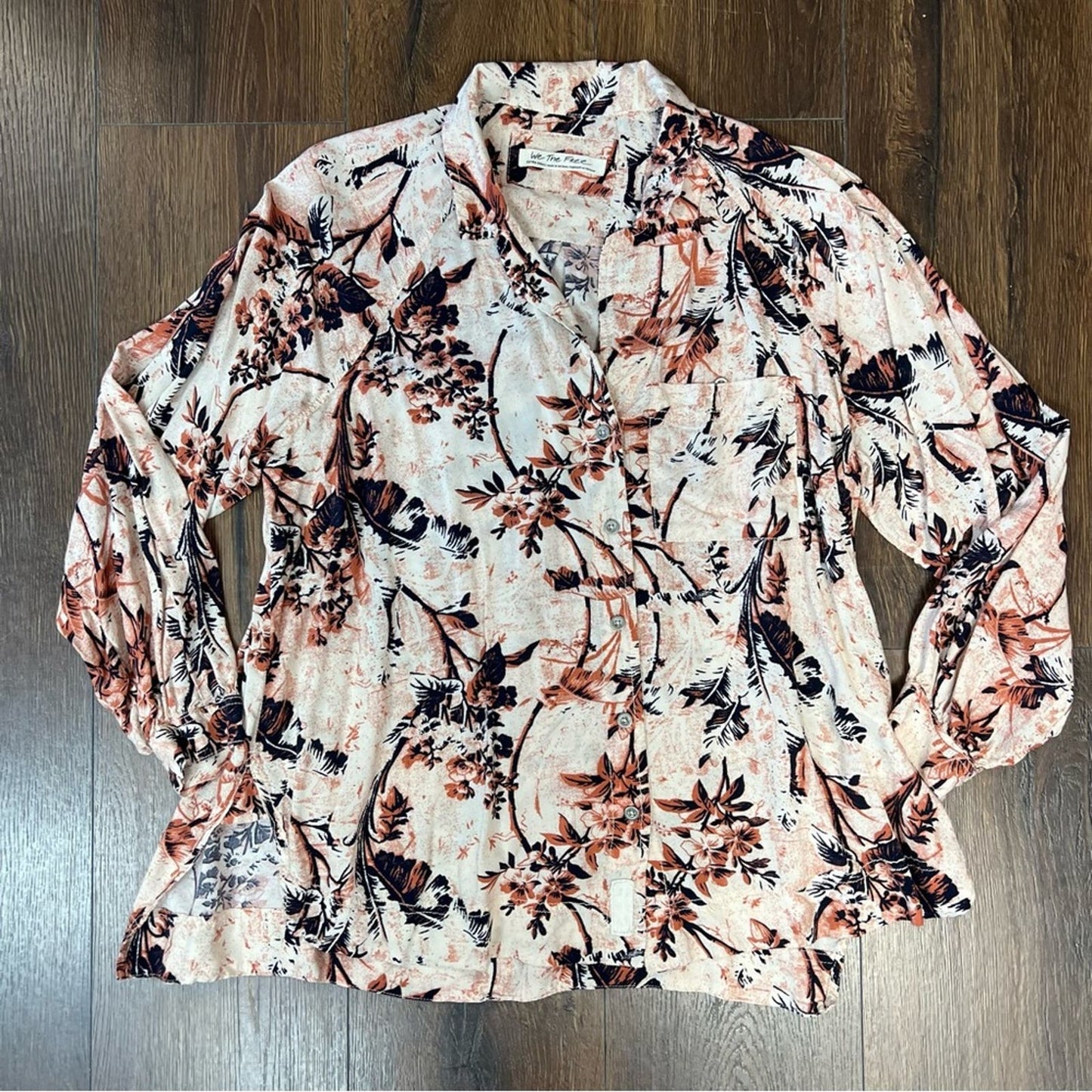 We the Free It's a Vibe Buttondown SZ XS