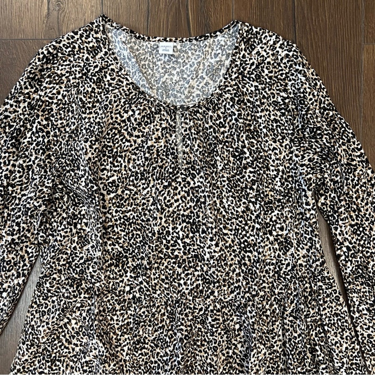 Old Navy longsleeve, global fashion, leopard print dress SZ SM