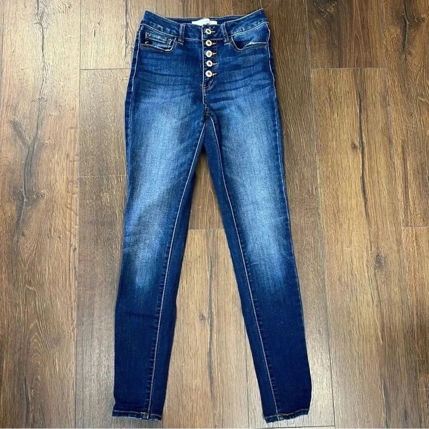 KanCan high rise button fly jeans SZ 3/25