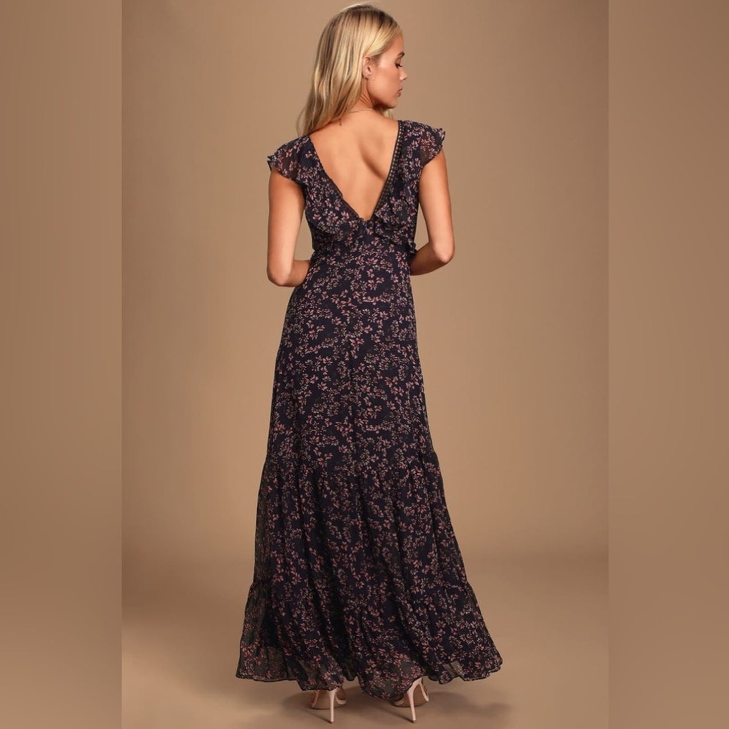 Lulu’s darling daydream navy blue floral print ruffled maxi dress SZ MED