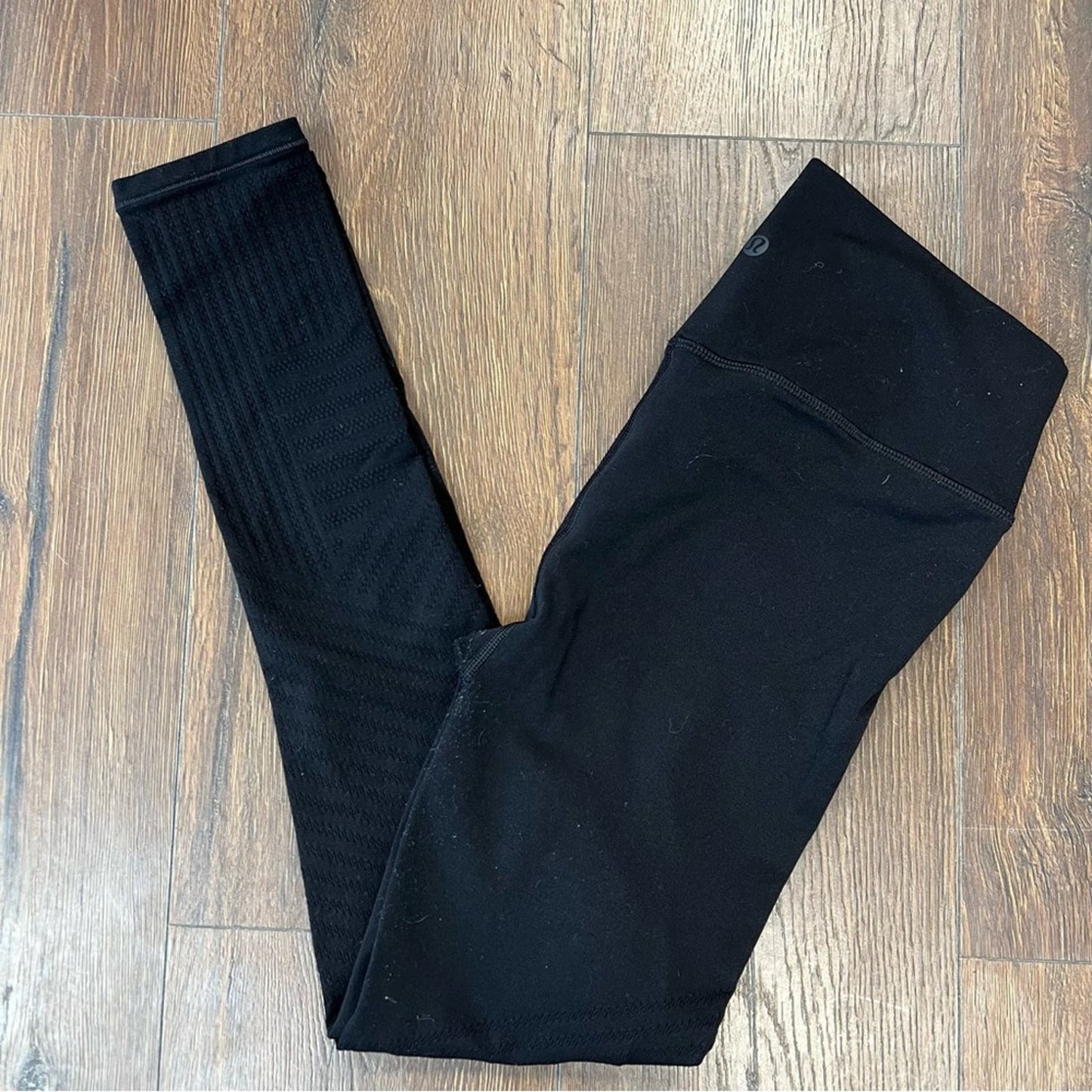 Lululemon Reveal Tight *Mesh Stripes SZ 8