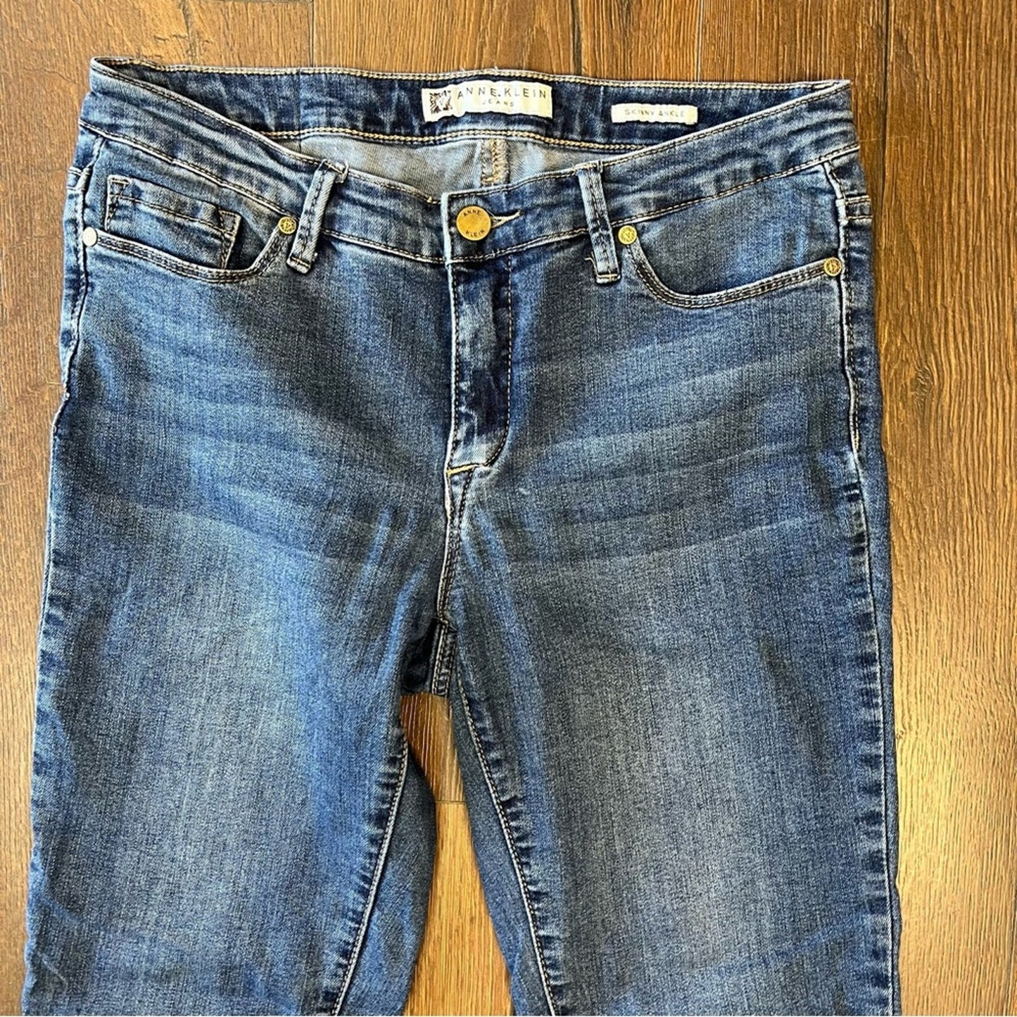 Anne Klein skinny ankle jeans with raw hem SZ 4