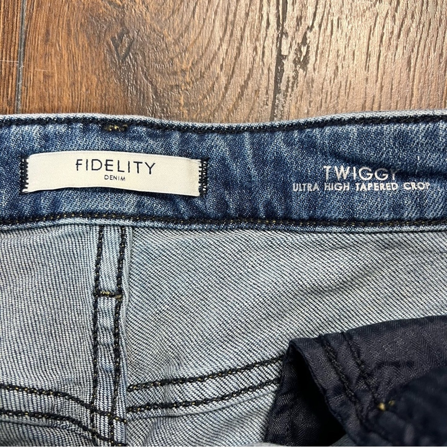 Fidelity denim Twiggy High Waist Crop Slim Jeans SZ 32/12