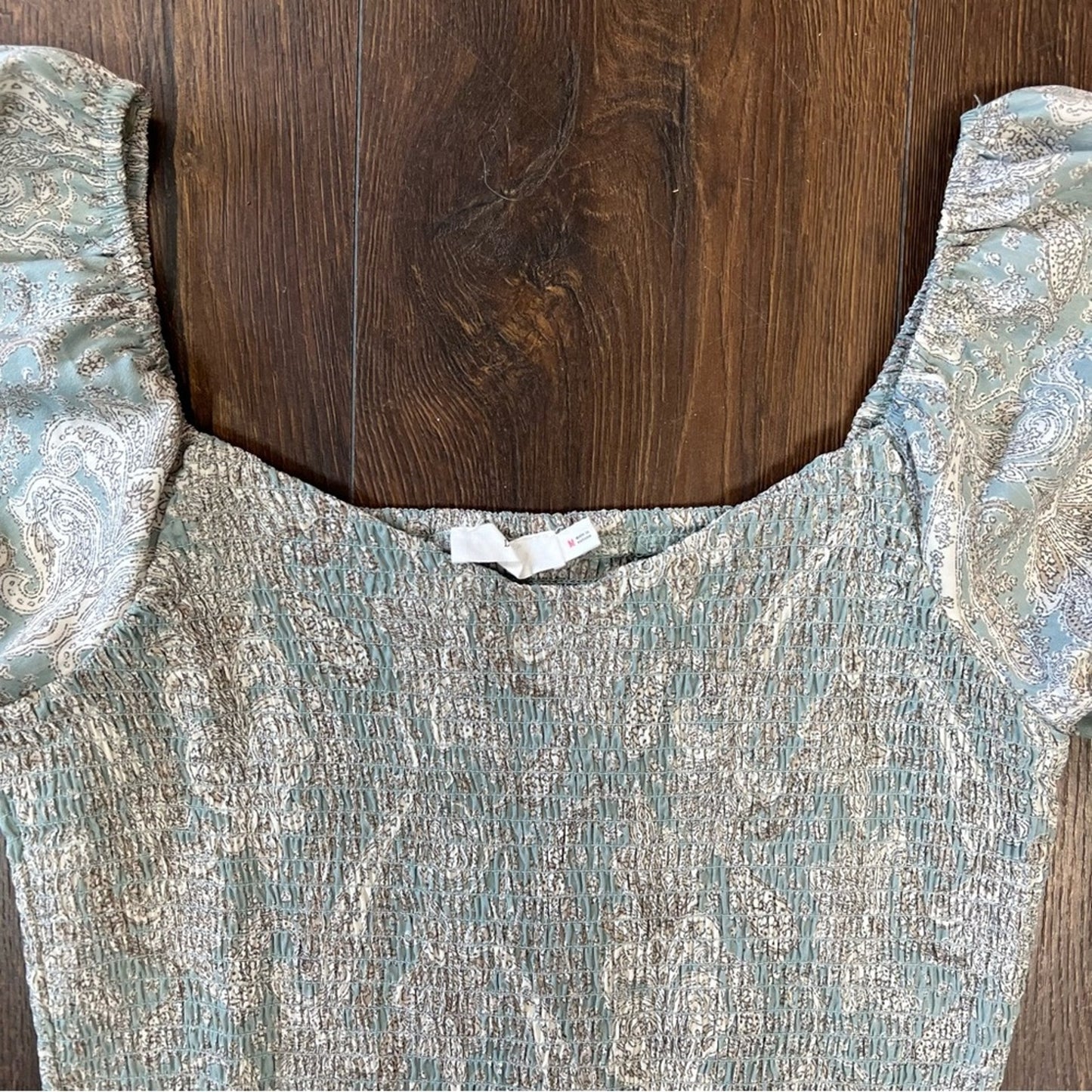 LUSH paisley top SZ MED