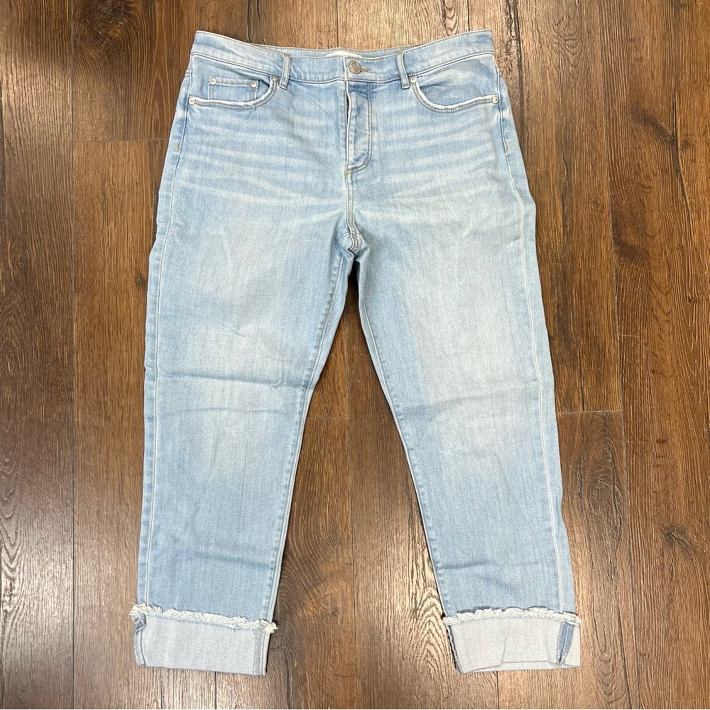 Loft light wash raw hem boyfriend Jean SZ 30/10