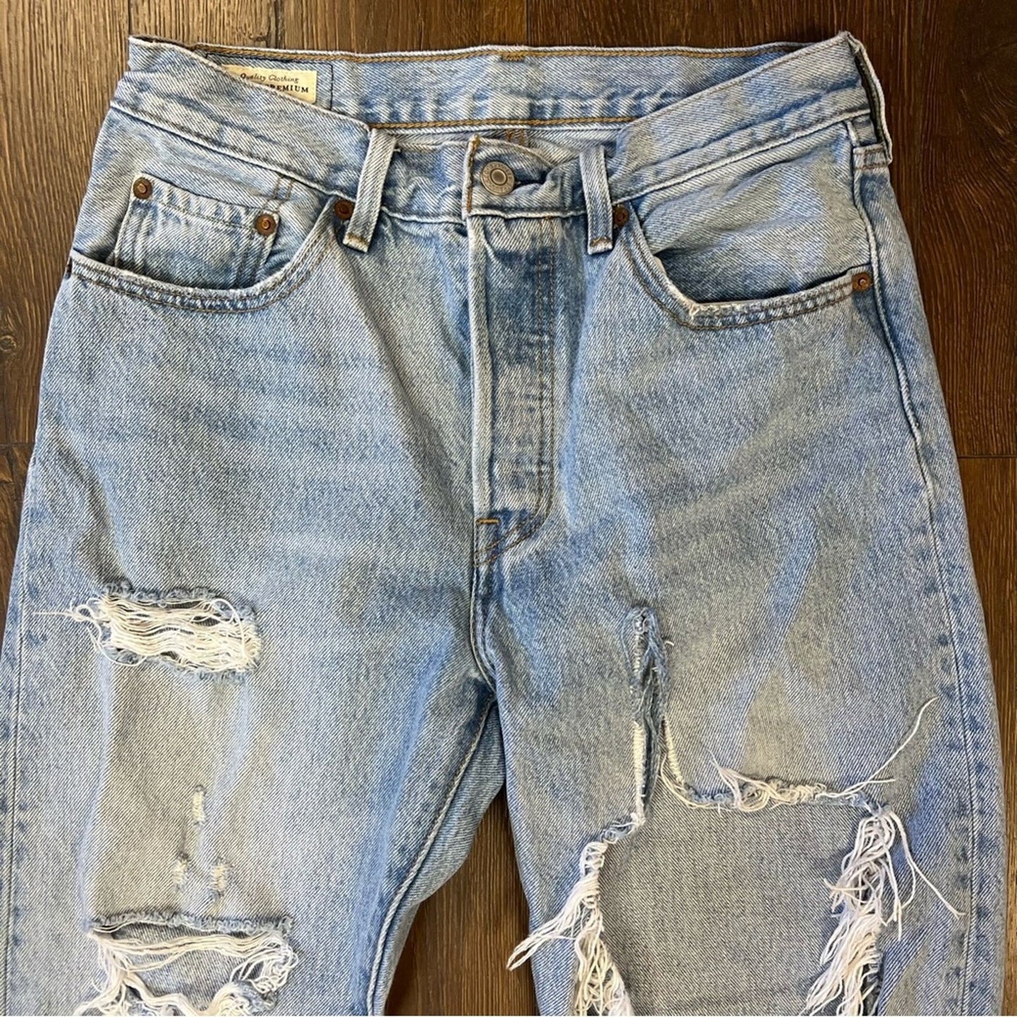 Levi’s premium straight leg jeans SZ 27/4