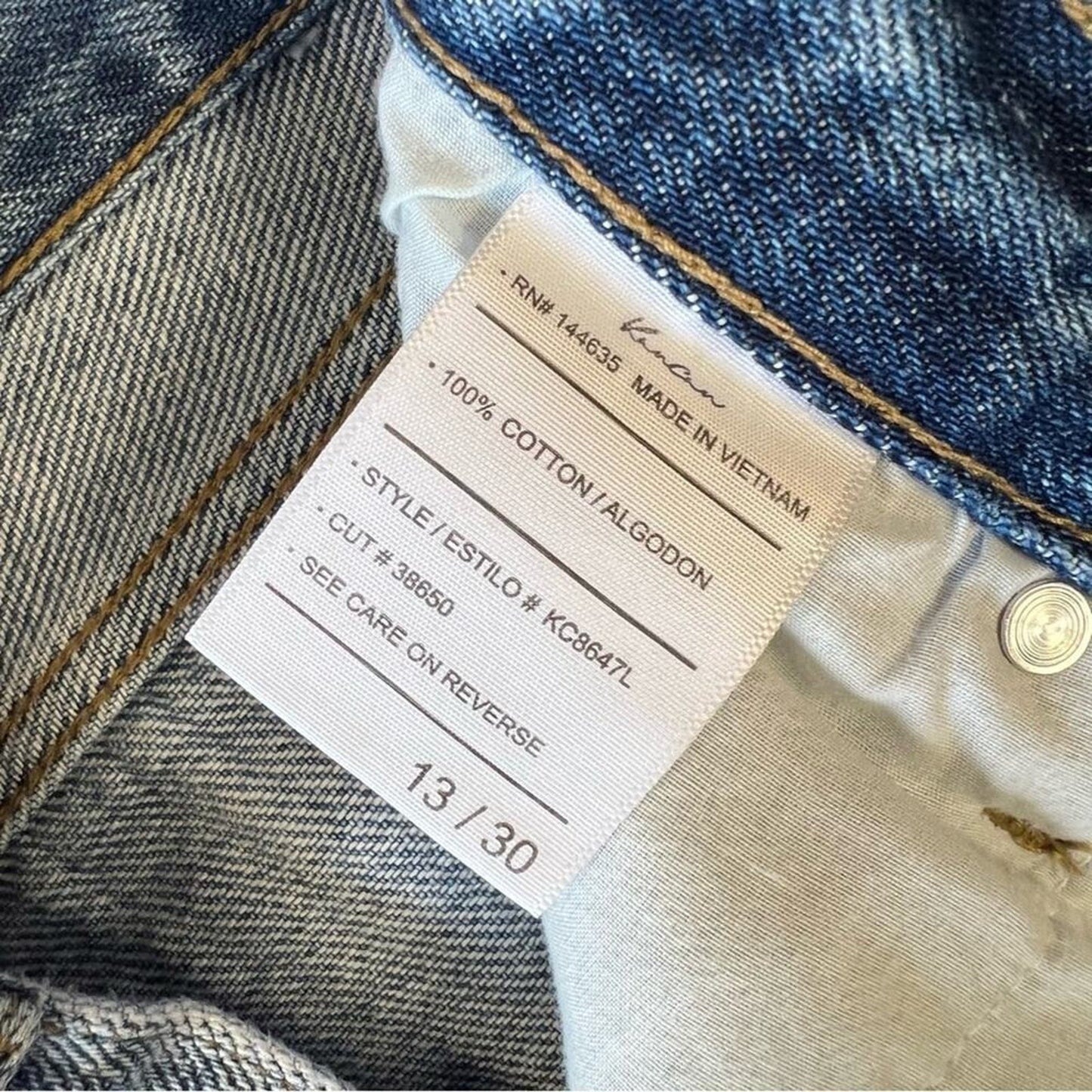 NEW KanCan Samantha mid rise ripped denim backed boyfriend Jean SZ 13/30‎