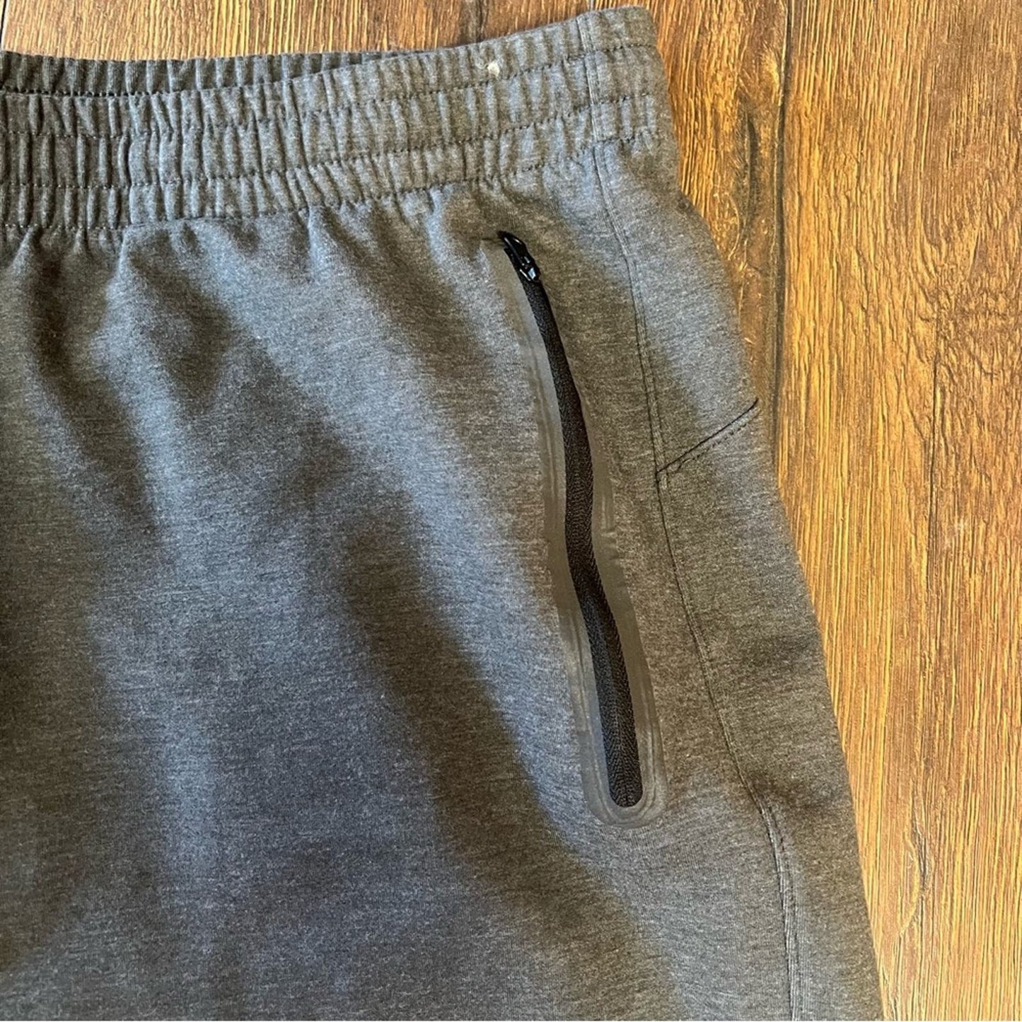 Old Navy dynamic fleece shorts SZ XXL