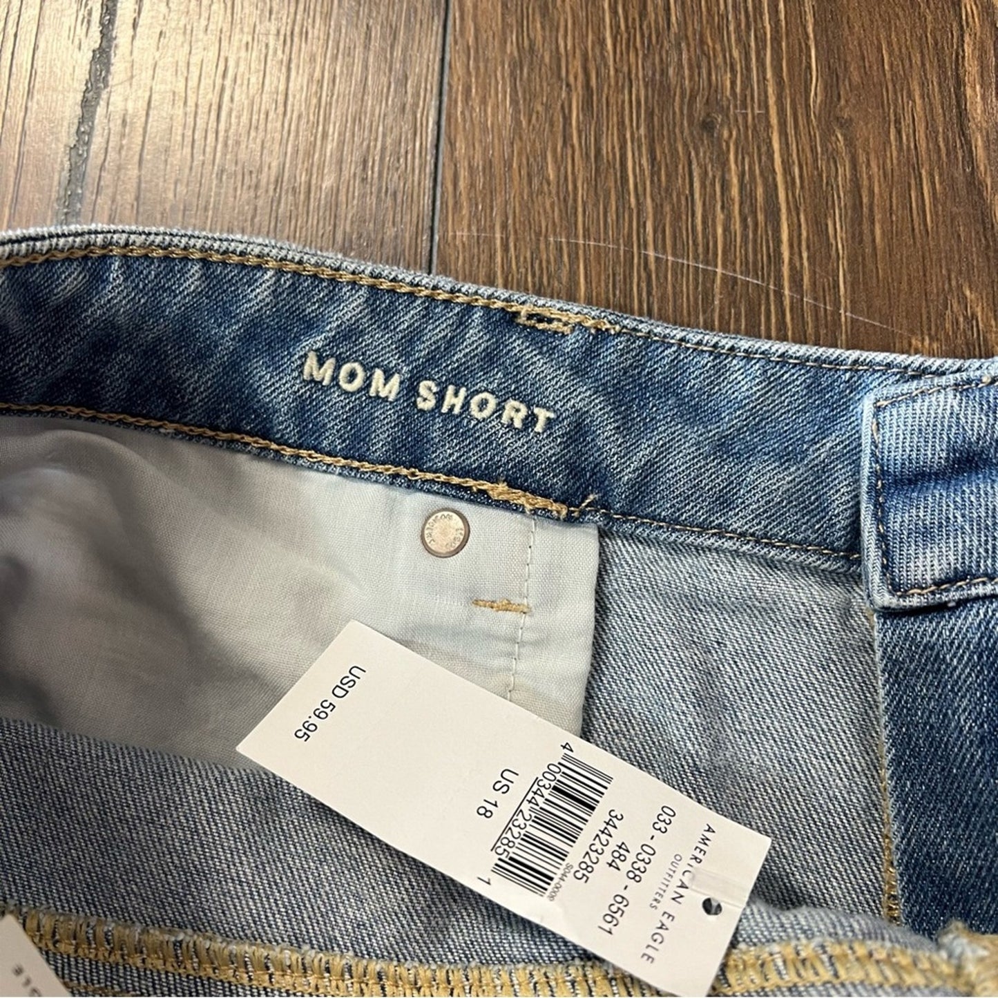🆕 American Eagle mom shorts SZ 18