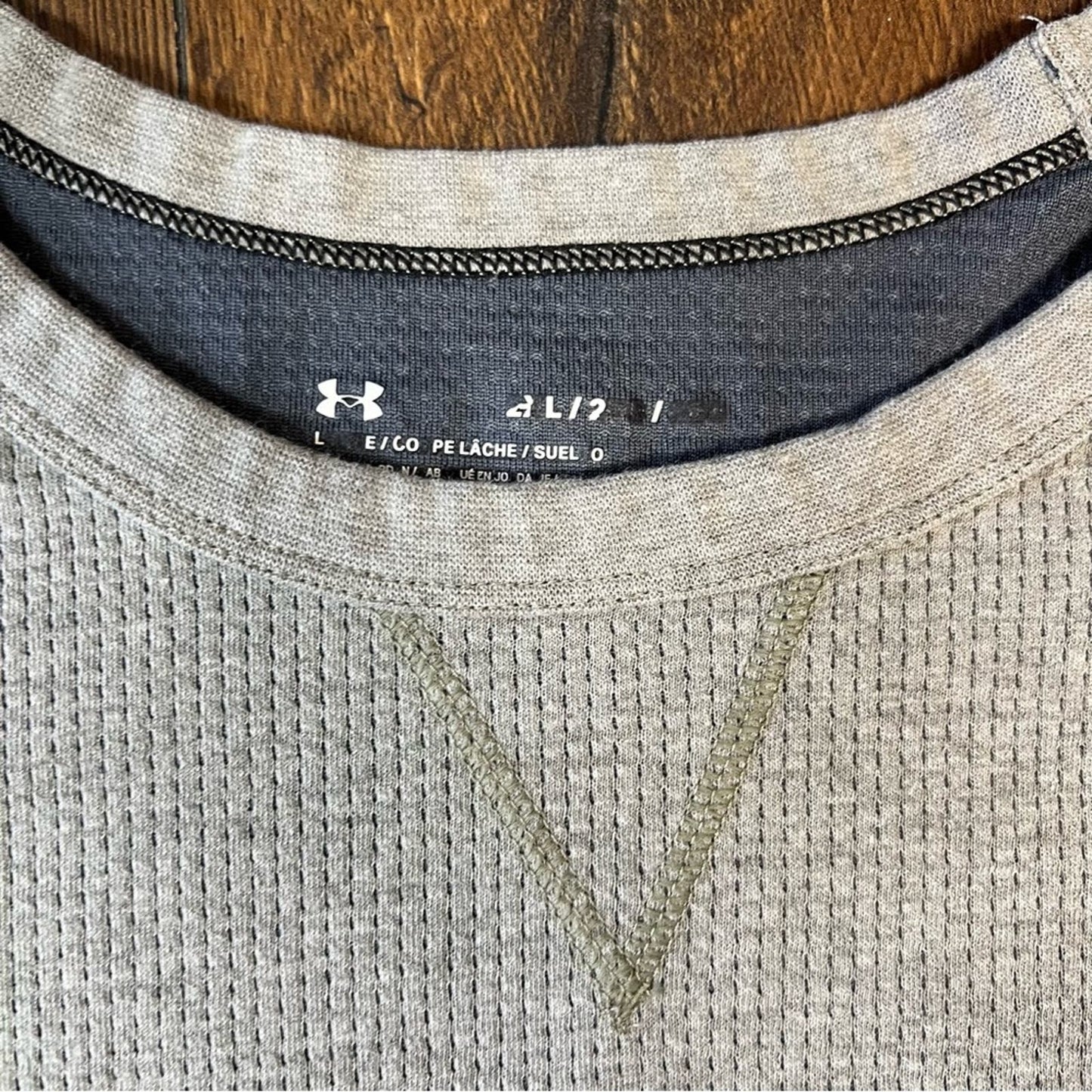 Men’s Under Armour thermal tee SZ XXL