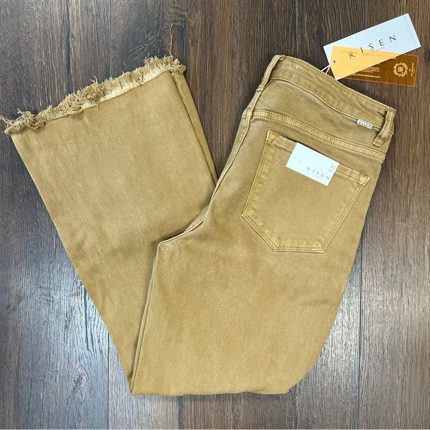 🆕 Risen Sand Distressed Straight Jean SZ 11/30