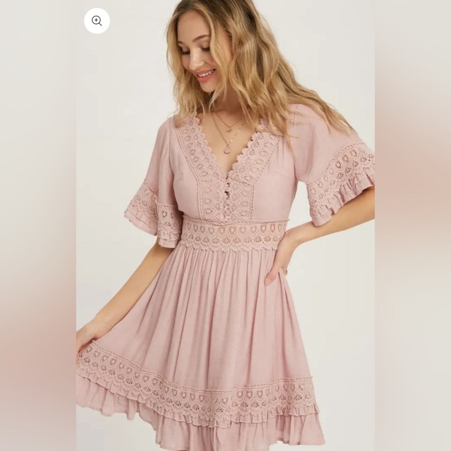 🆕 BluIvy Nuevo ranchco v-neck lace dress SZ MED