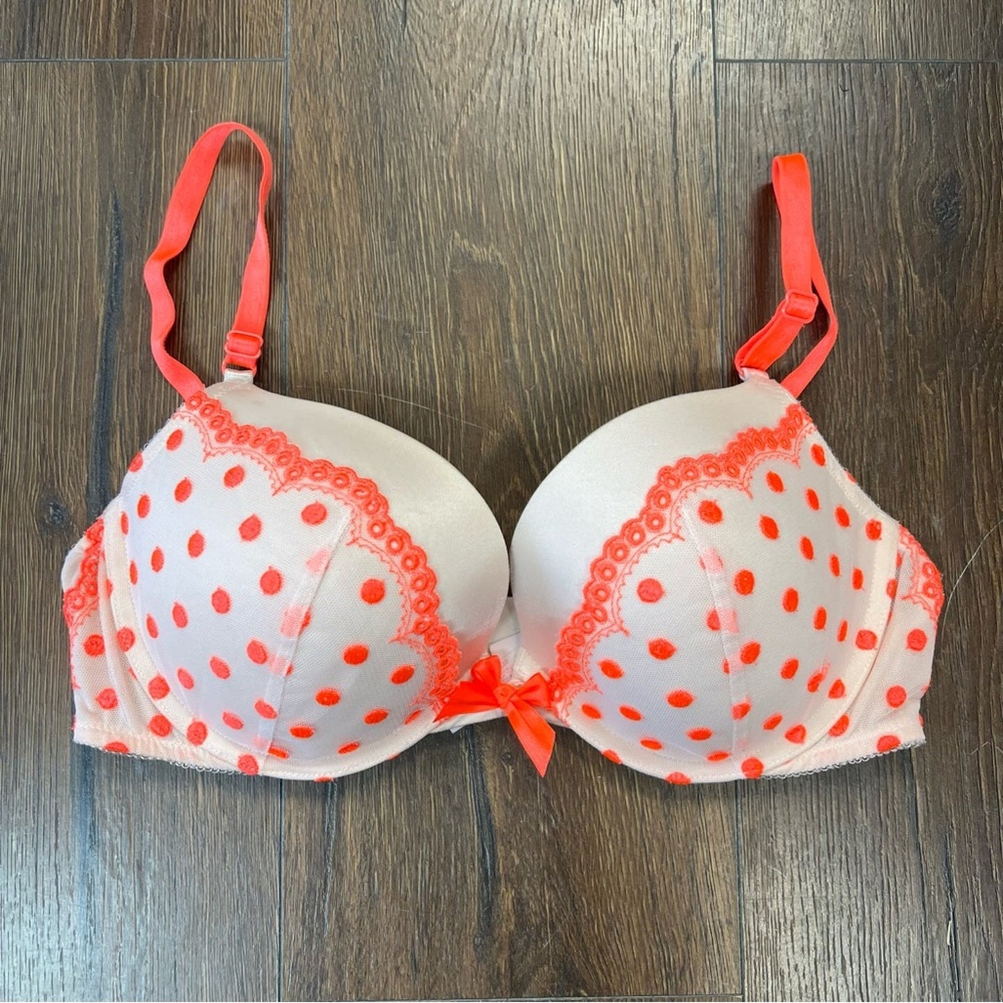 Victoria Secret Bra SZ 38C