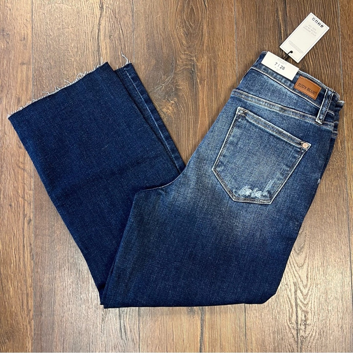 🆕 Judy blue Albany, high-rise, distressed crop wide leg Jean SZ 7/28