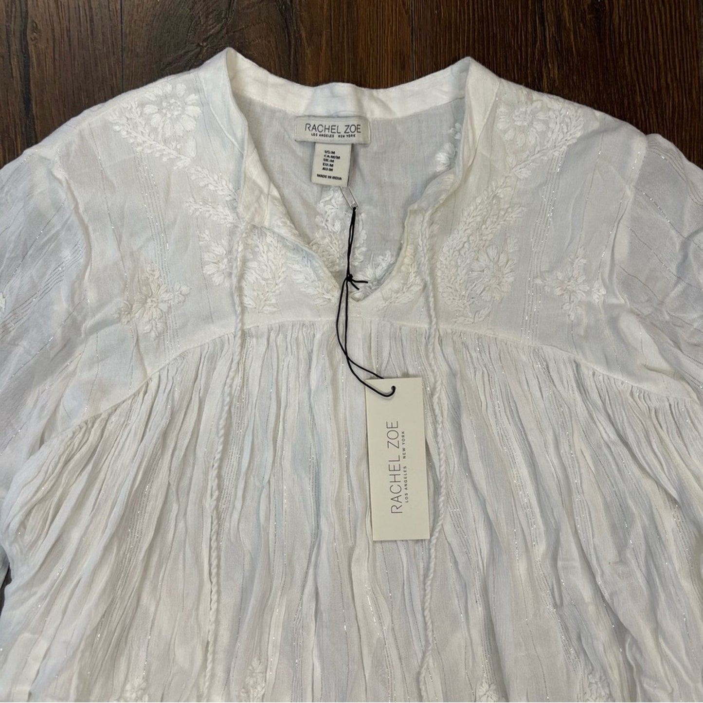 🆕 Rachel Zoe metallic threaded embroidered blouse SZ MED