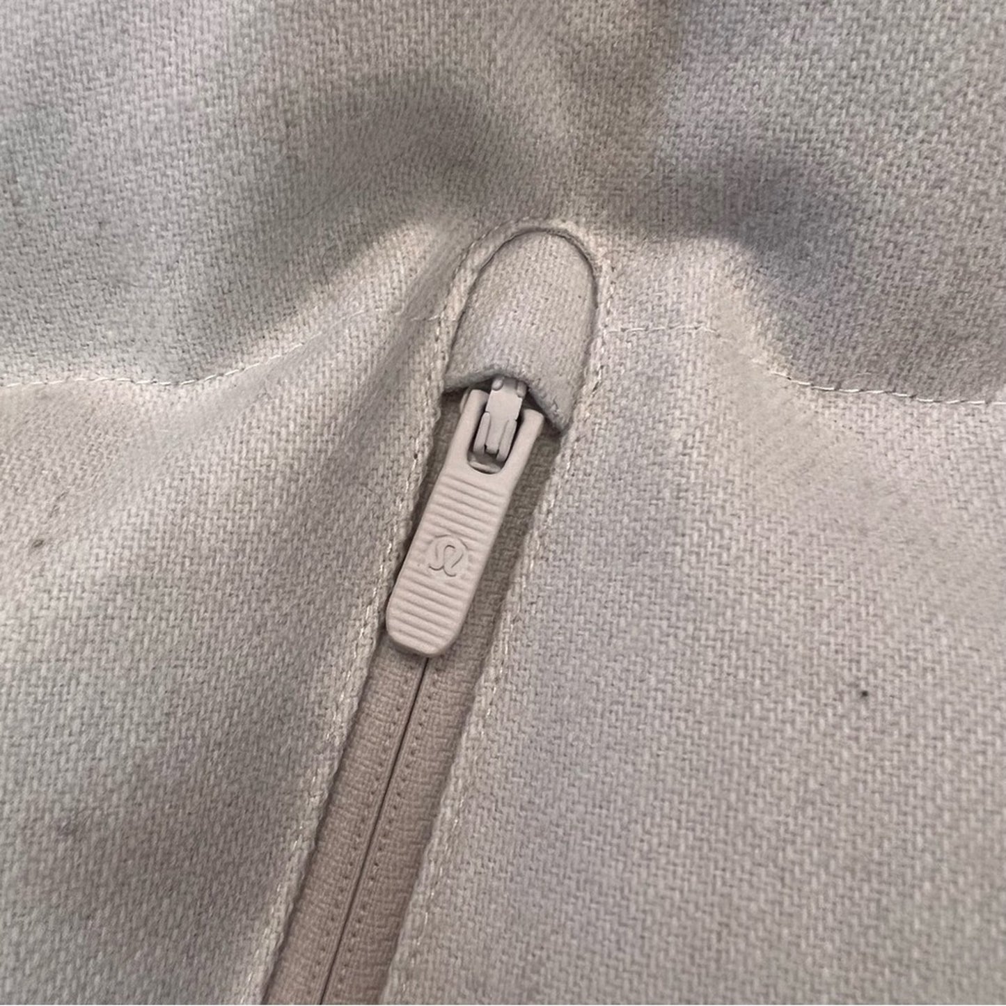 NEW Lululemon Wunder Puff Jacket *Wool Heathered Light Chrome SZ‎ 10