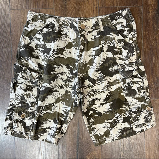 Men’s AOWOFS camo cargo shorts SZ XL