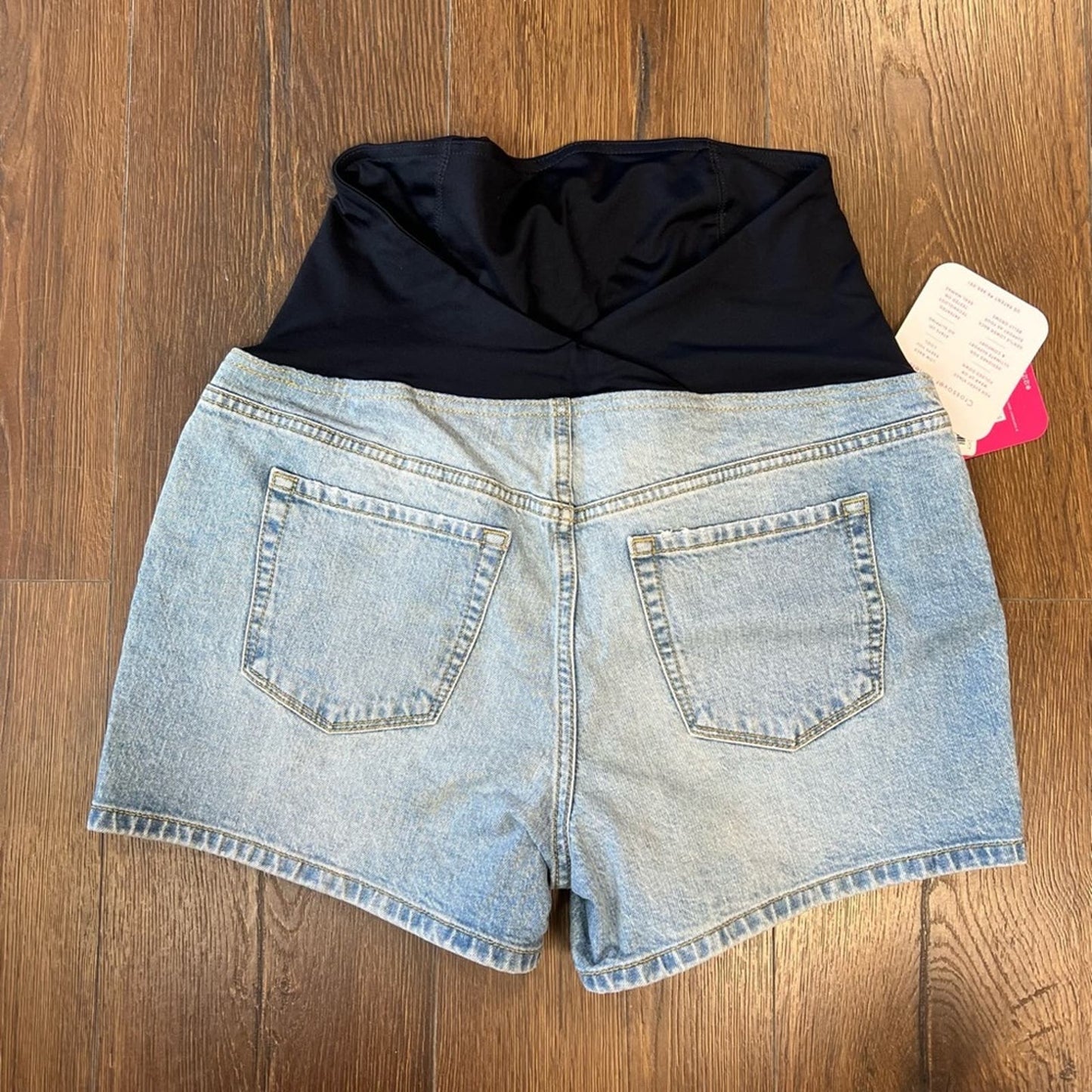 🆕 Isabel Maternity short SZ 6