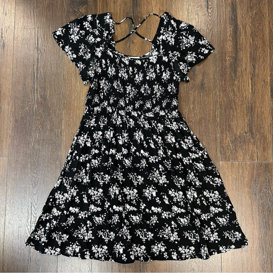 Maurices black and white floral dress SZ SM