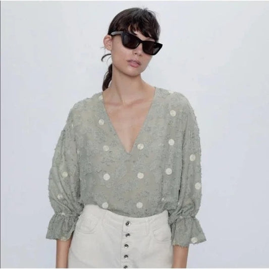 ZARA Zara Textured Weave Green Dotted Blouse SZ MED