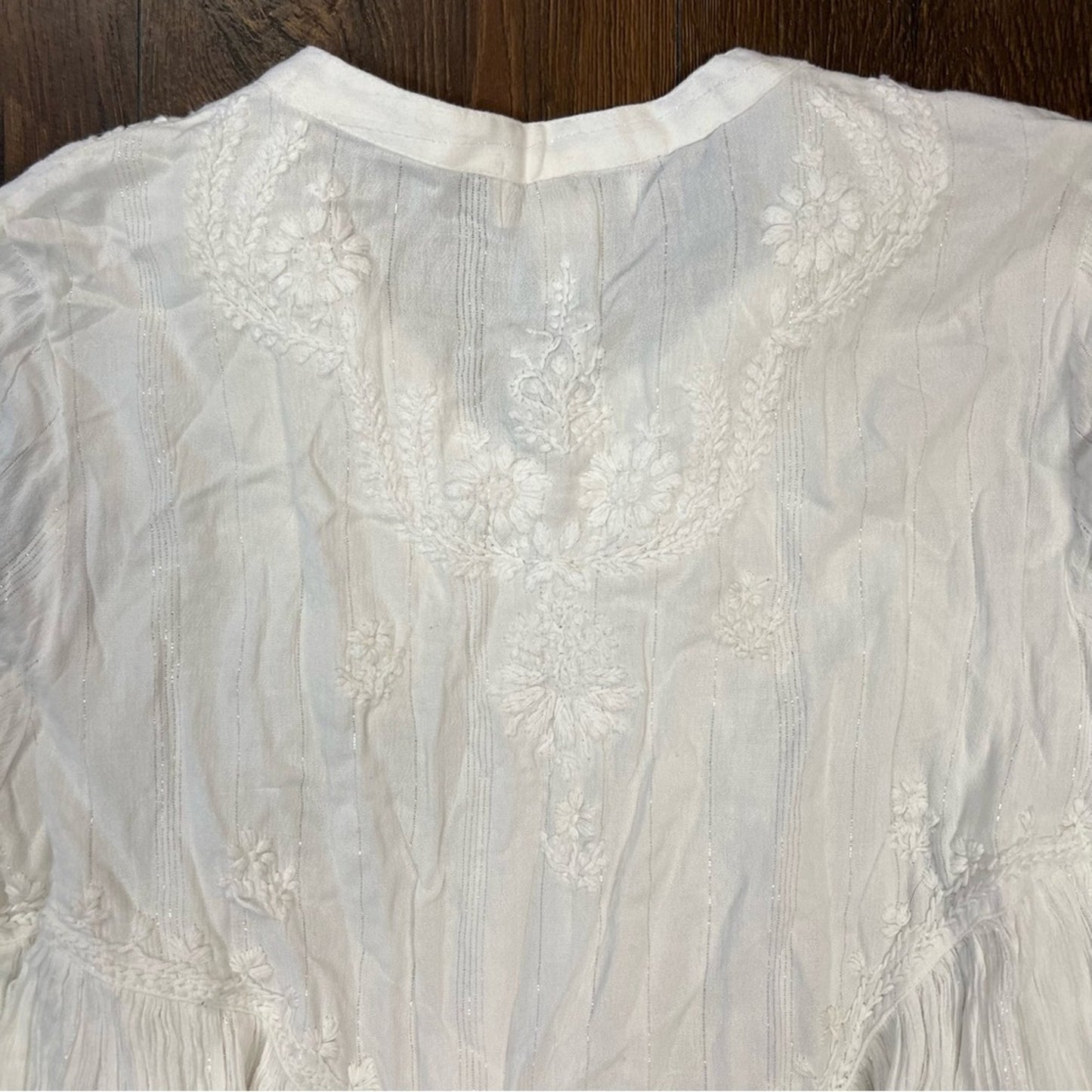 🆕 Rachel Zoe metallic threaded embroidered blouse SZ MED