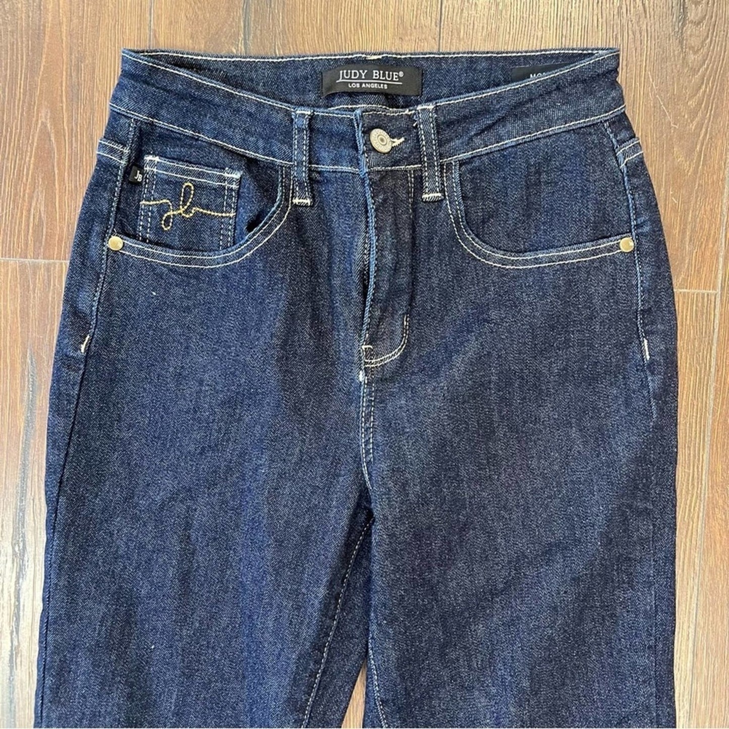 Judy Blue Indigo Blue High Rise Mom Fit SZ 1/25