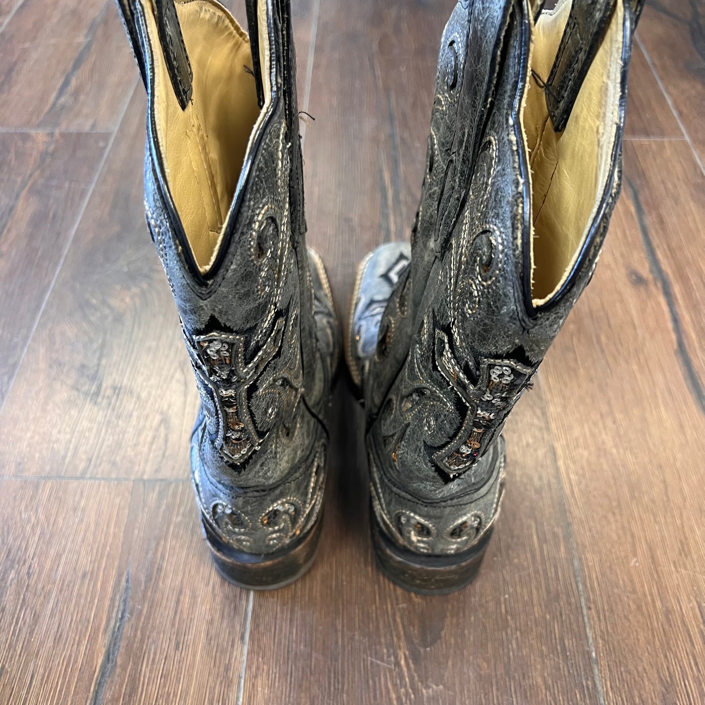 Corral Scarlett Cross Sequin Cowboy Boots SZ 7