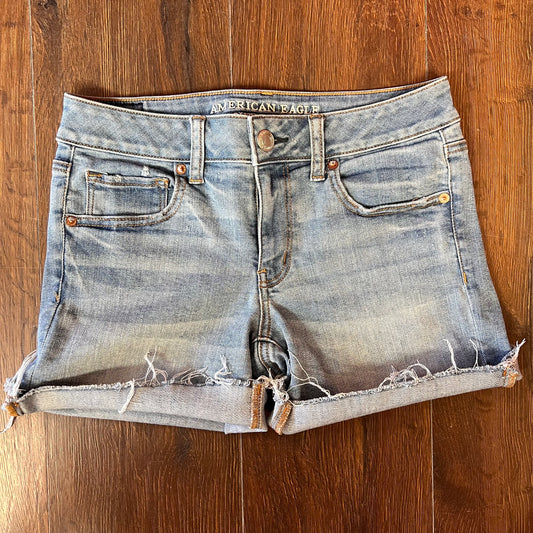 AE MIDI SHORTS SZ 8