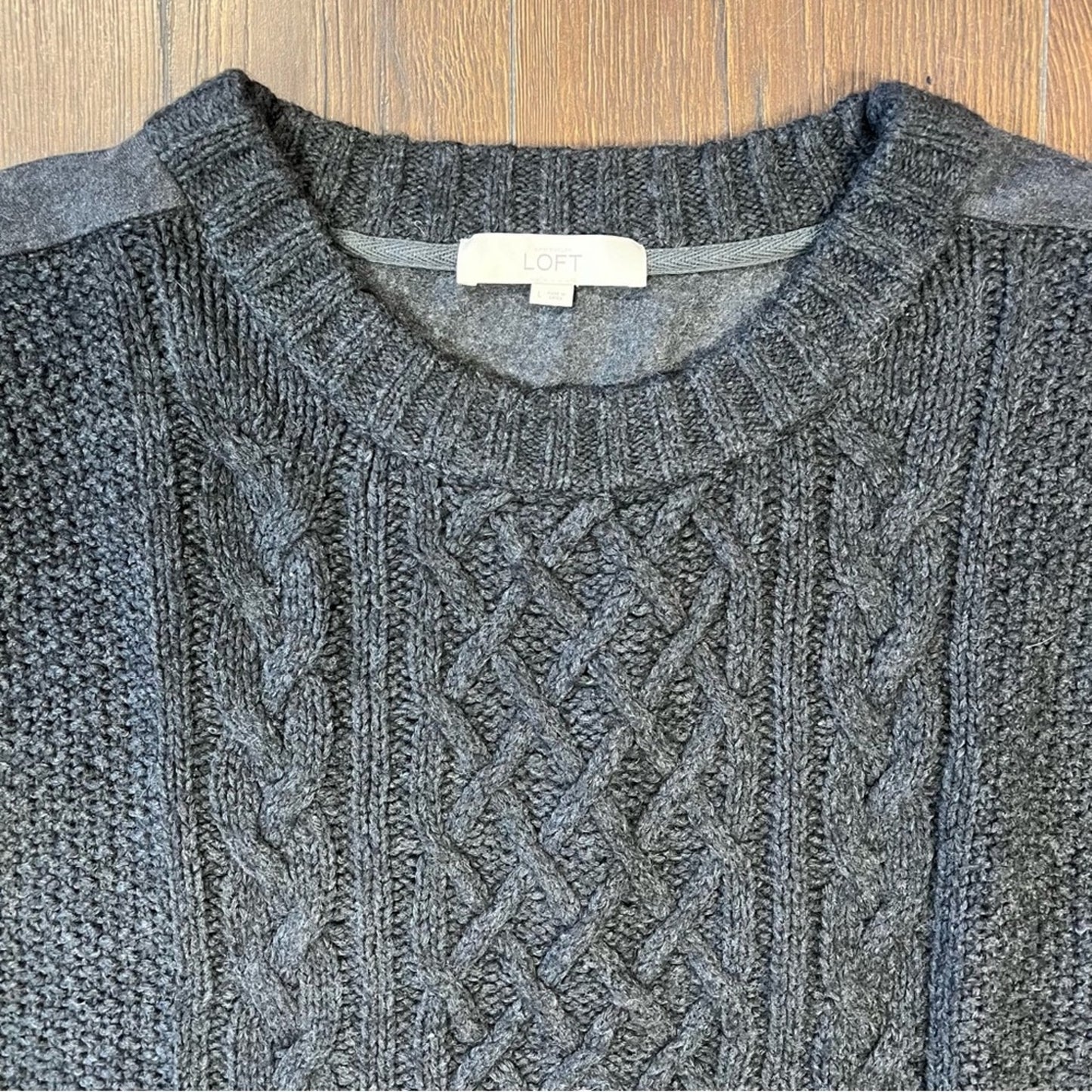 LOFT gray cable knit sweater SZ LG