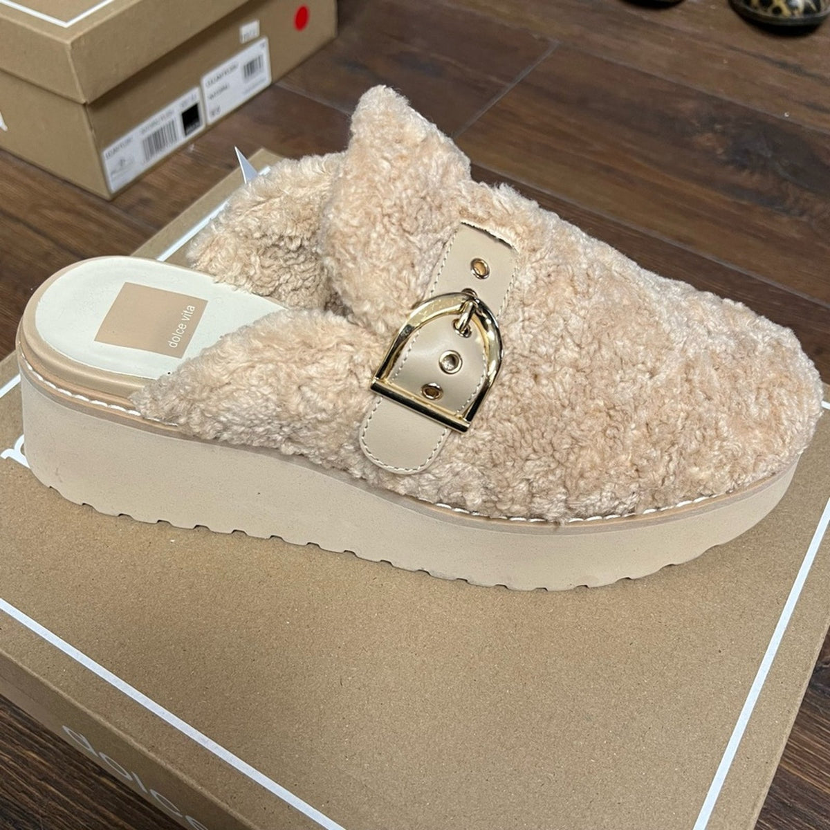 New Dolce Vita Lelani Plush‎ SZ 9.5