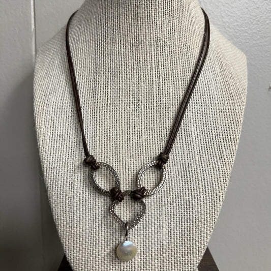 Silpada Coin Pearl Brown Leather Hammered Sterling Silver Necklace N1257