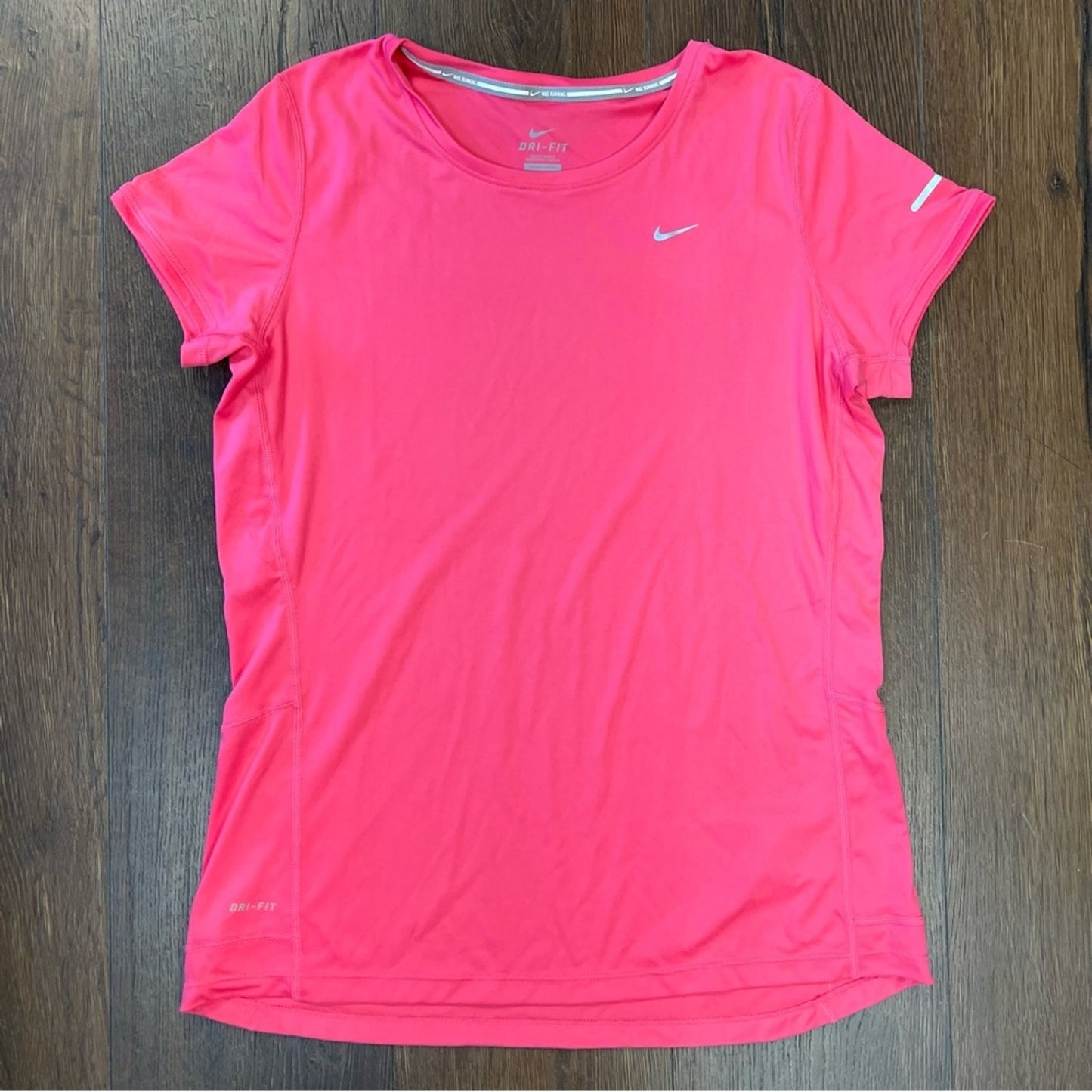 Nike dri -fit pink round neck running shirt SZ LG