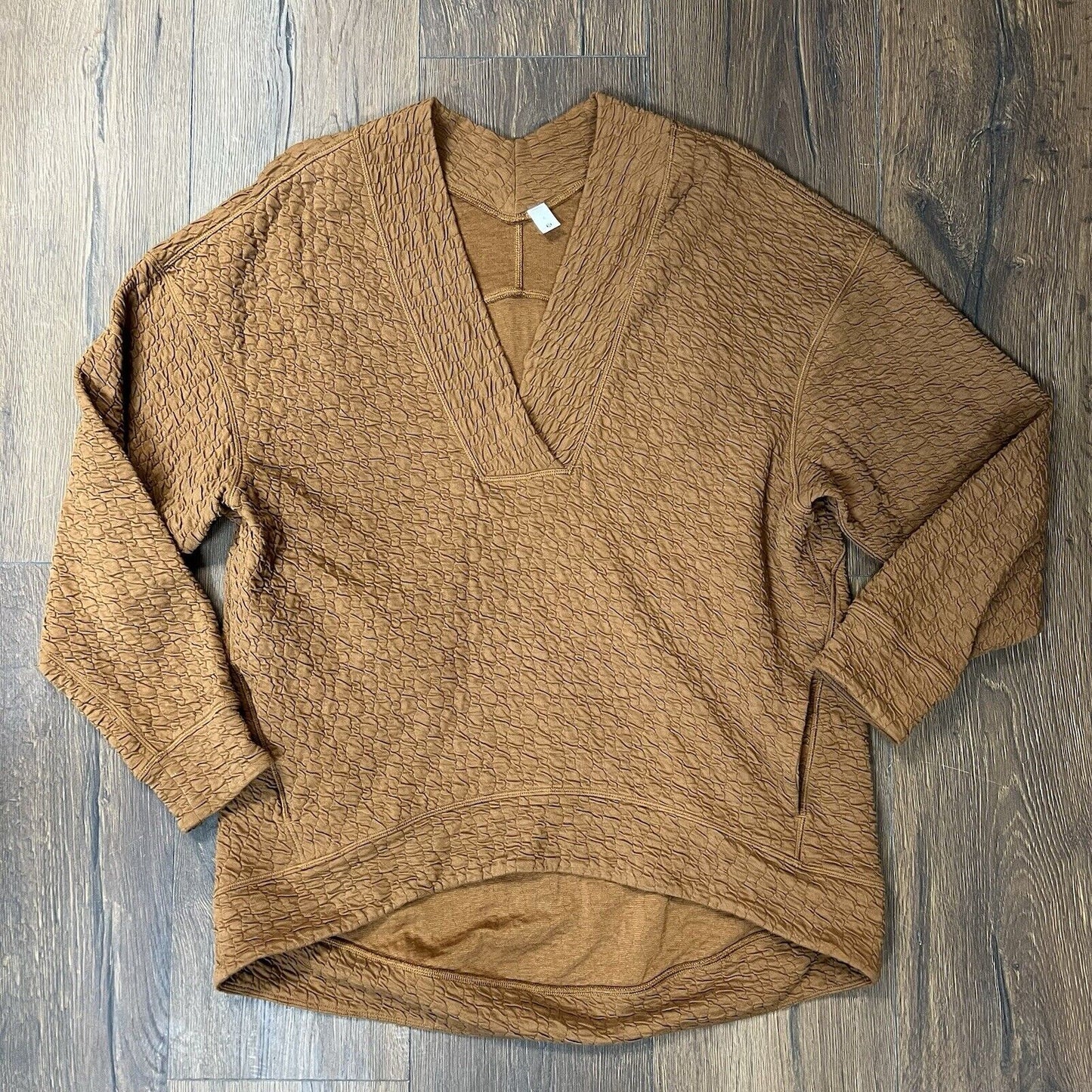 Lululemon Rippled V-Neck Pullover Copper Brown SZ 4