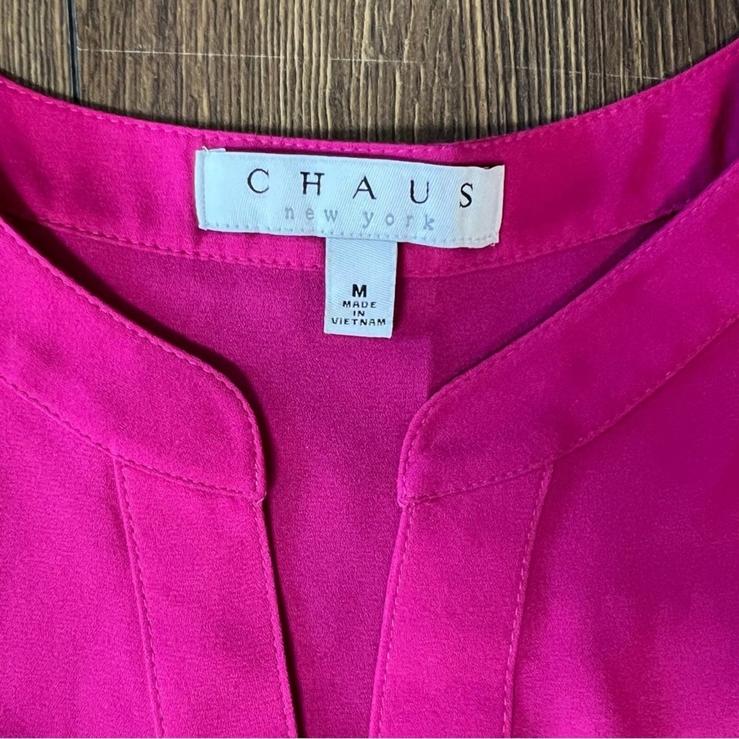 Chaus Bright Pink V-neck sleeveless Blouse SZ MED