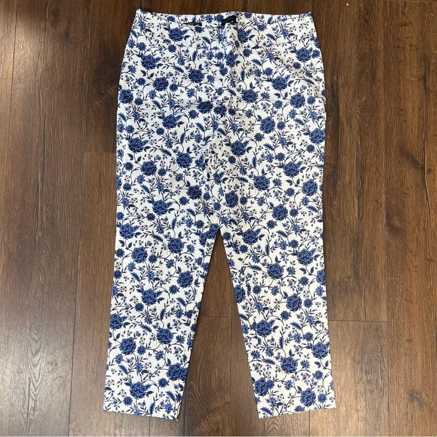 TALBOTS CHATHAM ANKLE PANTS - VIBRANT FLORAL SZ 16