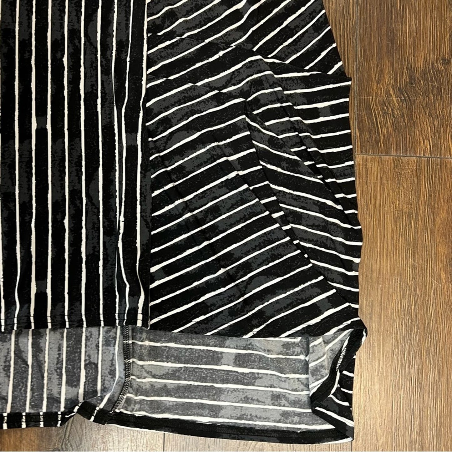 Joseph Ribkoff Pinstripe Floaty Dress SZ 4