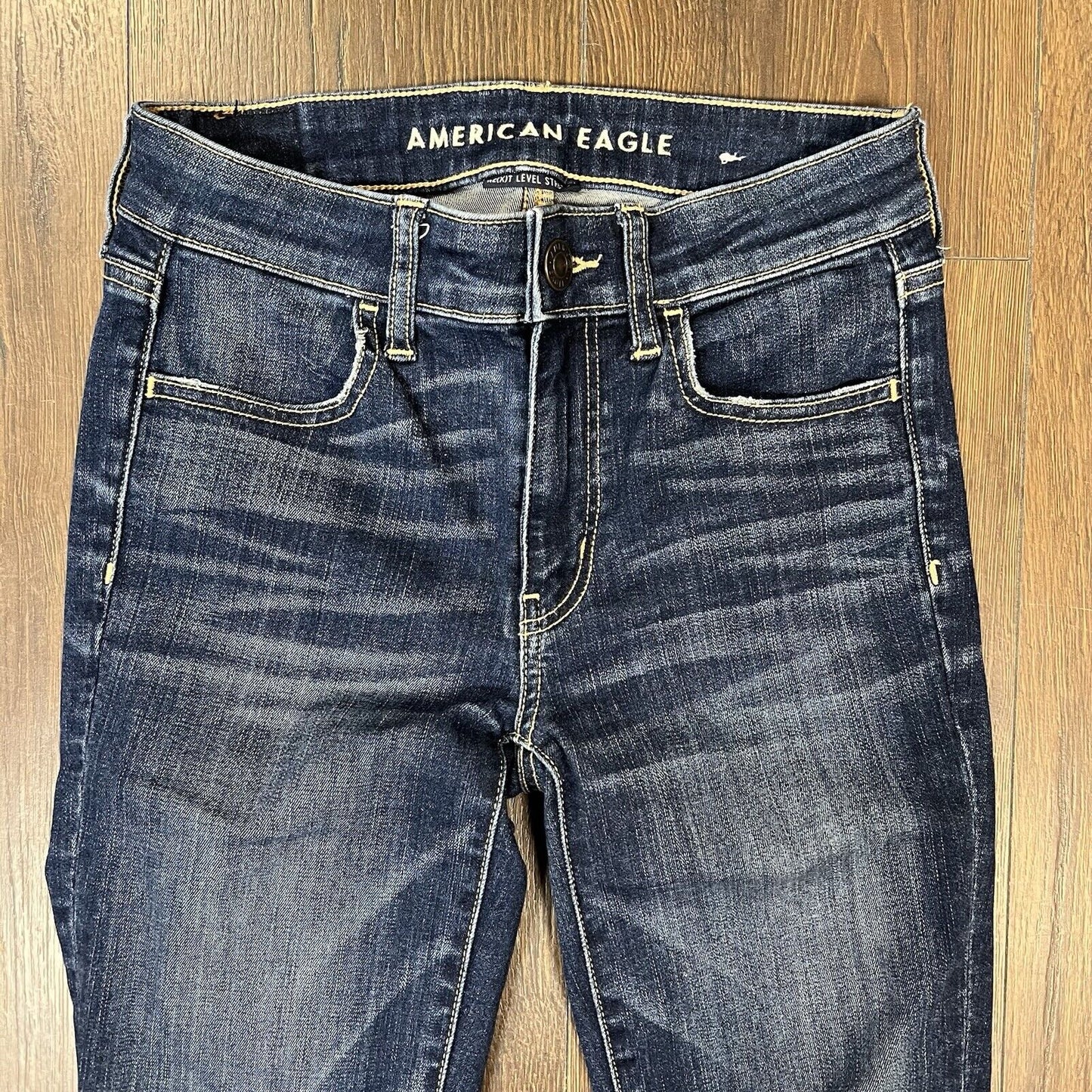 American Eagle Raw Hem High Rise Jegging Crop Jean Women’s Size 2