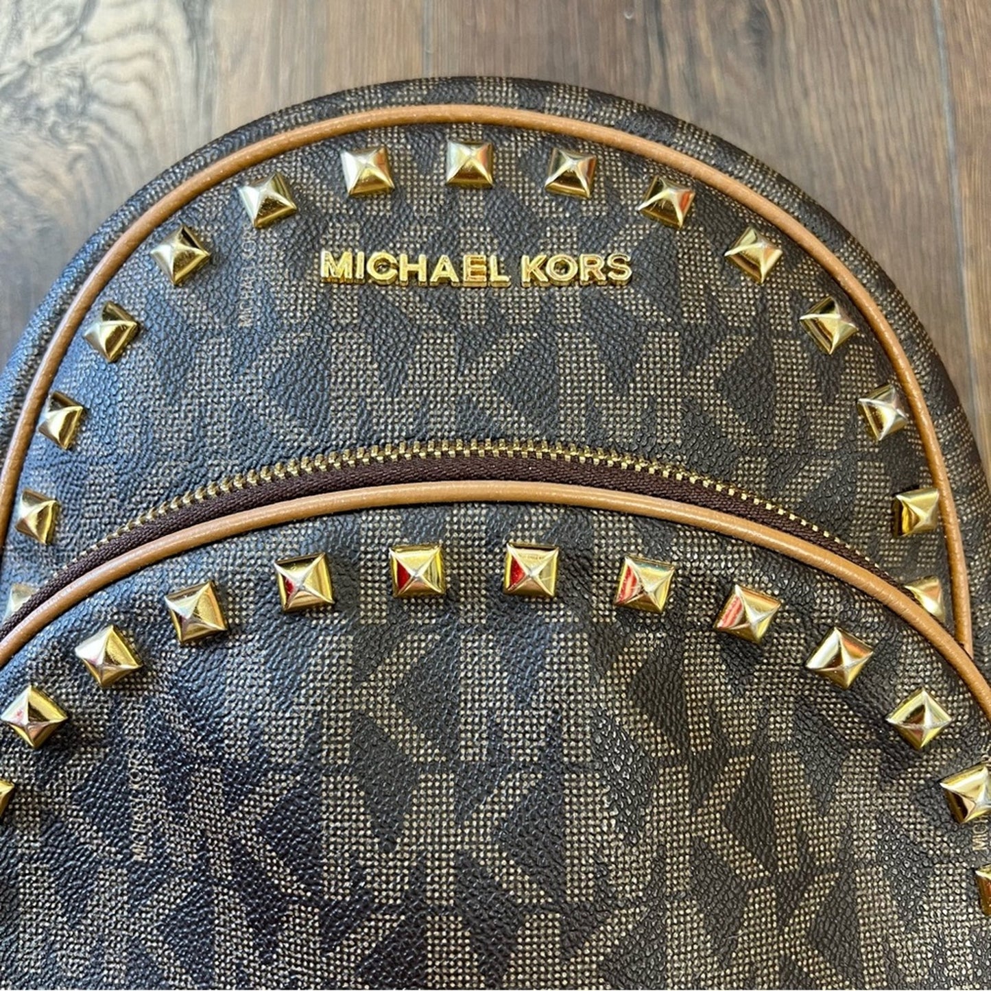 Micheal Kors abbey jet set backpack