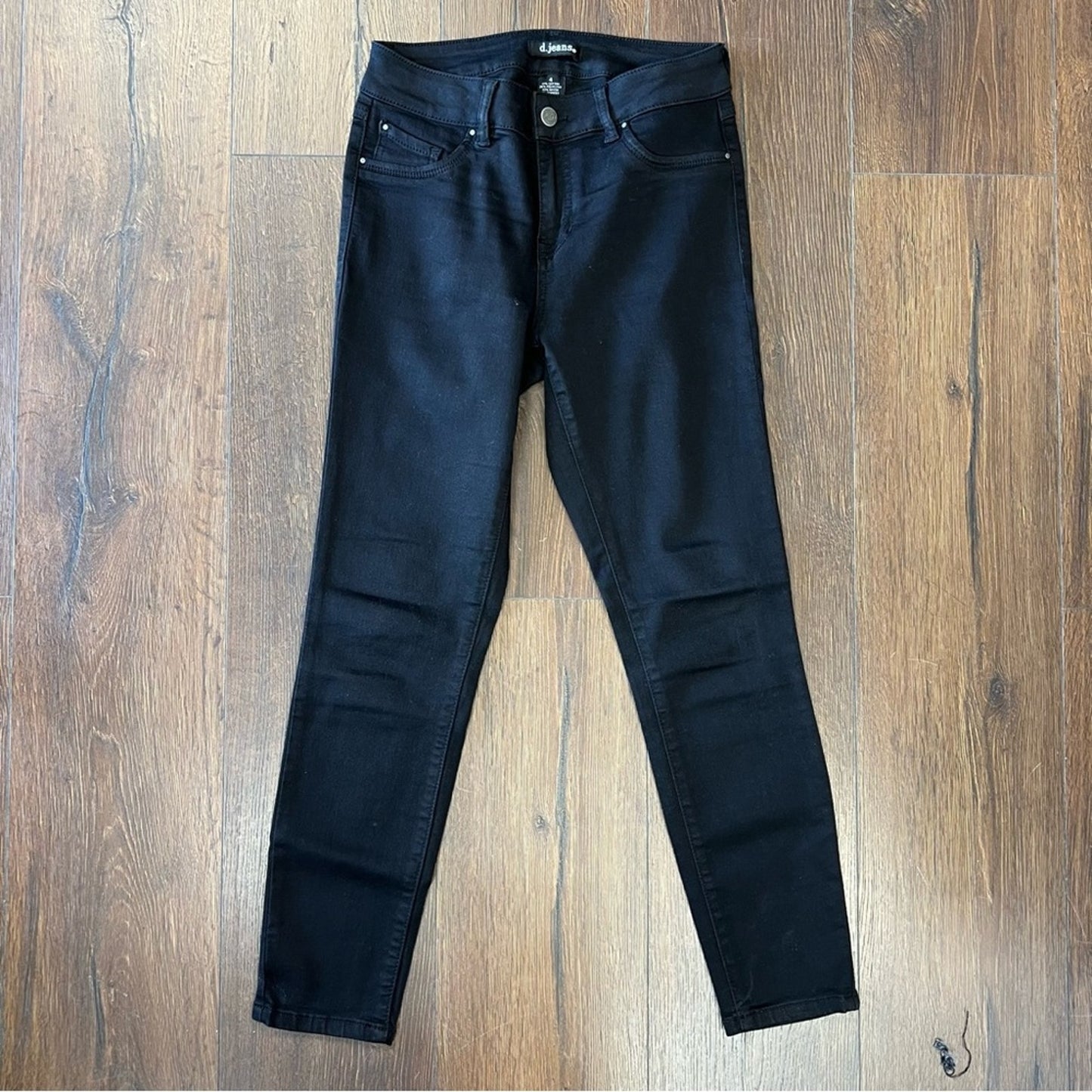 D. Jeans, black skinny pants SZ 4